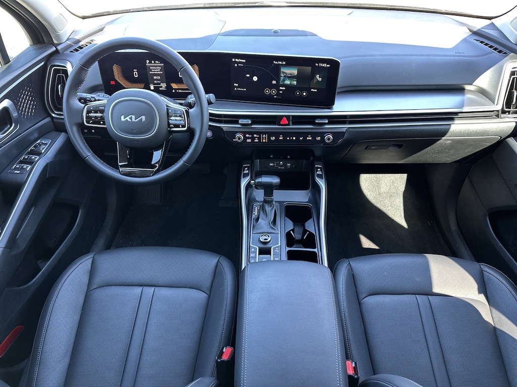 Certified 2025 Kia Sorento EX SUV