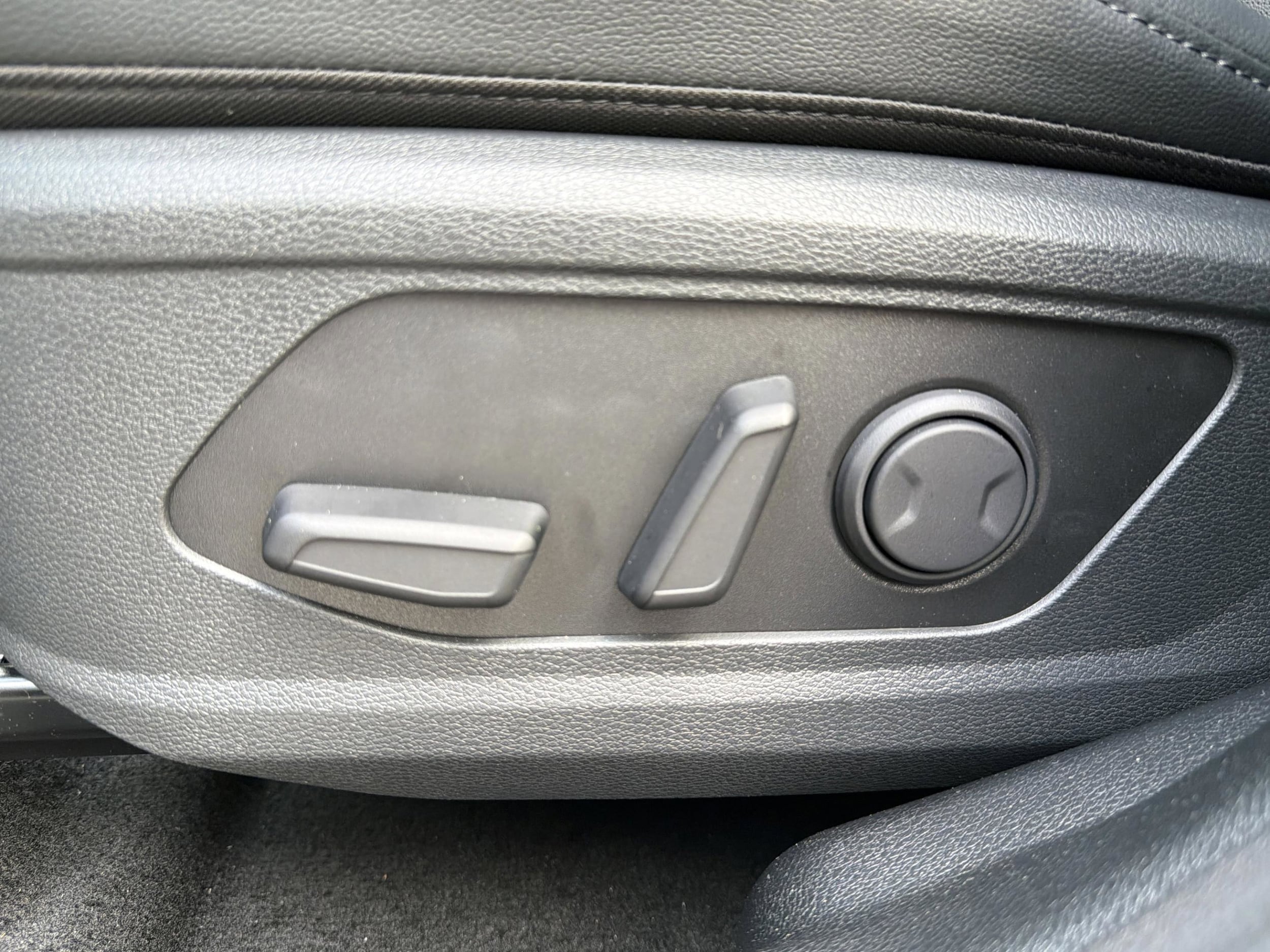 2026 Kia Sportage SX - Photo 13