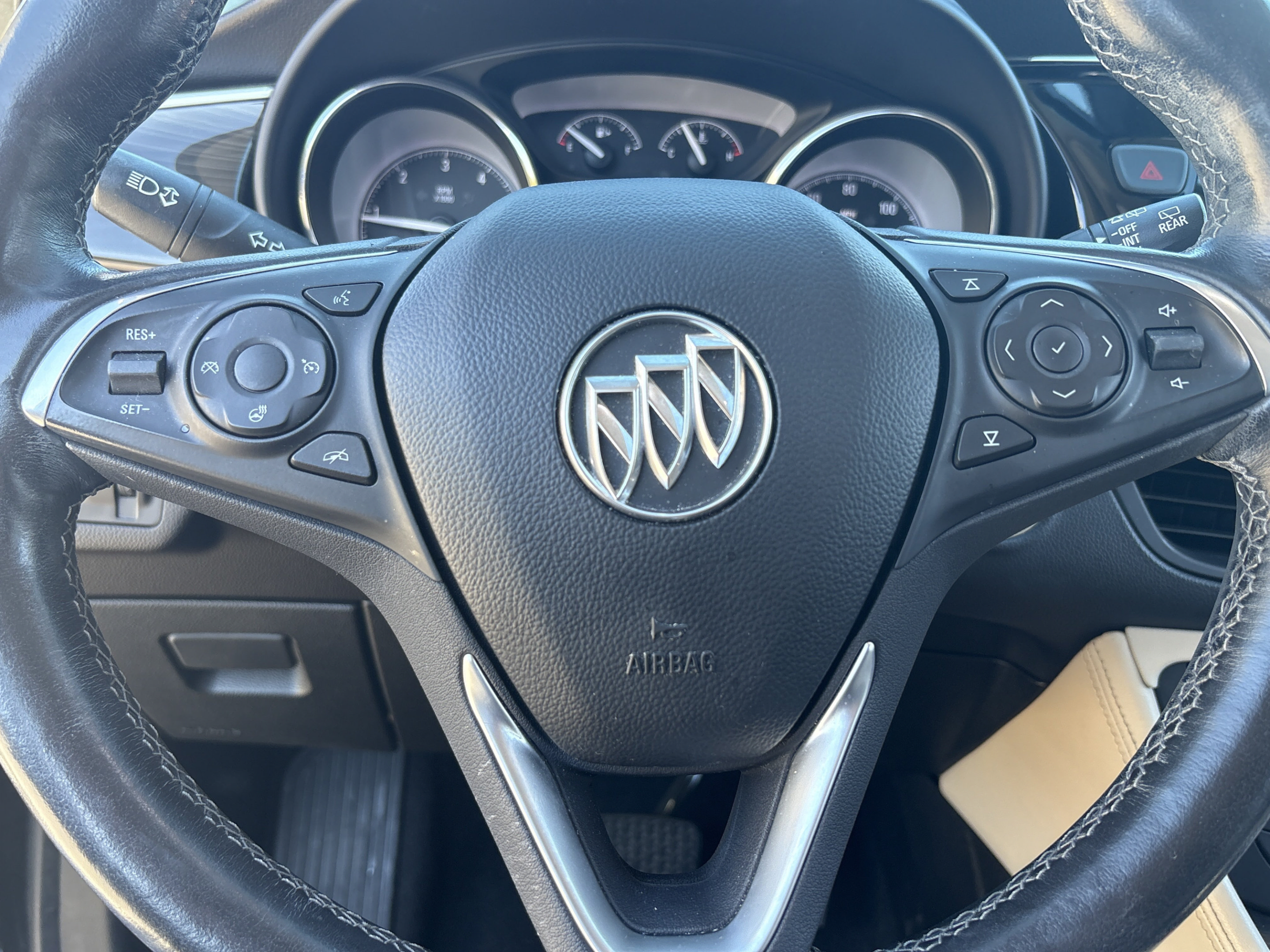 Photo 19
