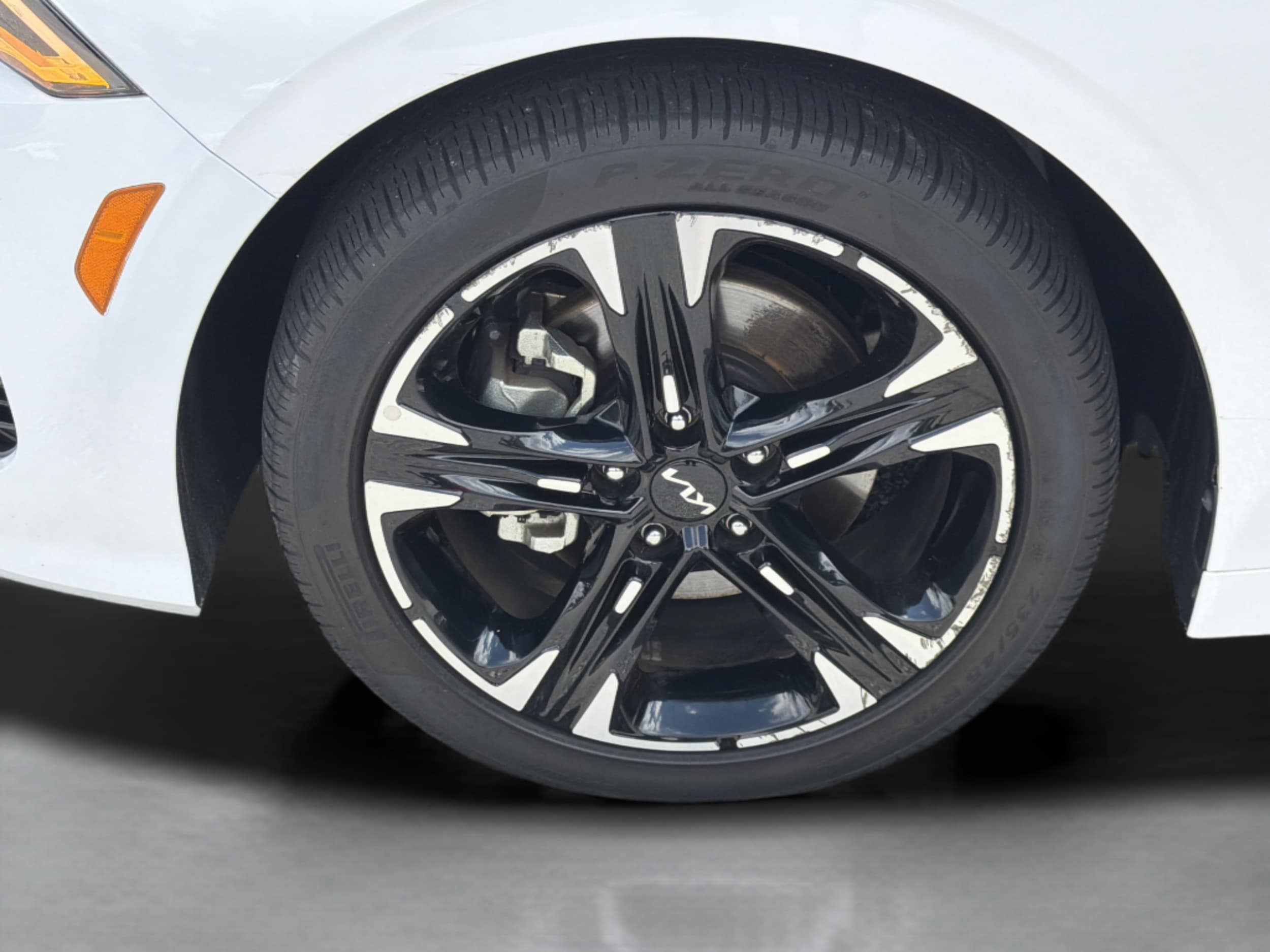 2024 Kia K5 GT-Line - Photo 37