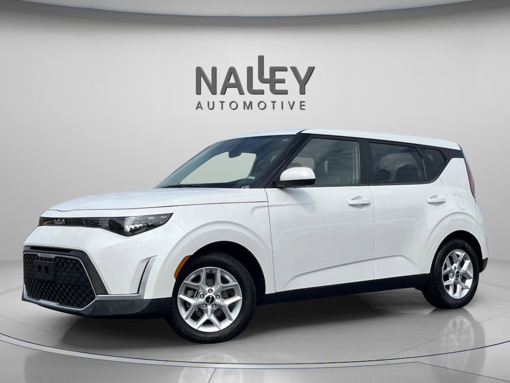 Used 2023 Kia Soul LX Hatchback