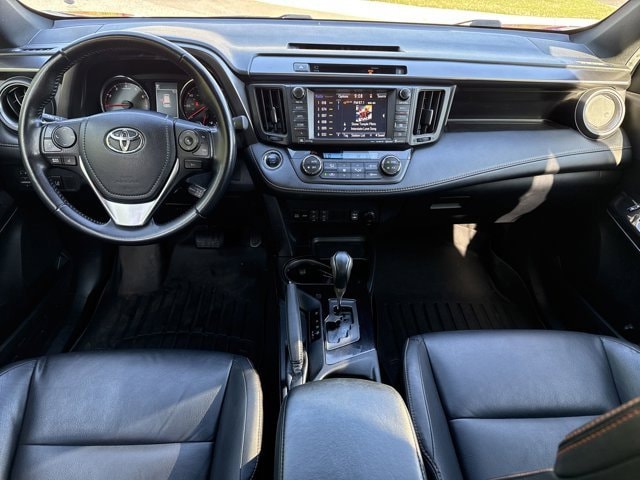 Used 2016 Toyota RAV4 SE with VIN JTMNFREVXGJ073085 for sale in Stonecrest, GA