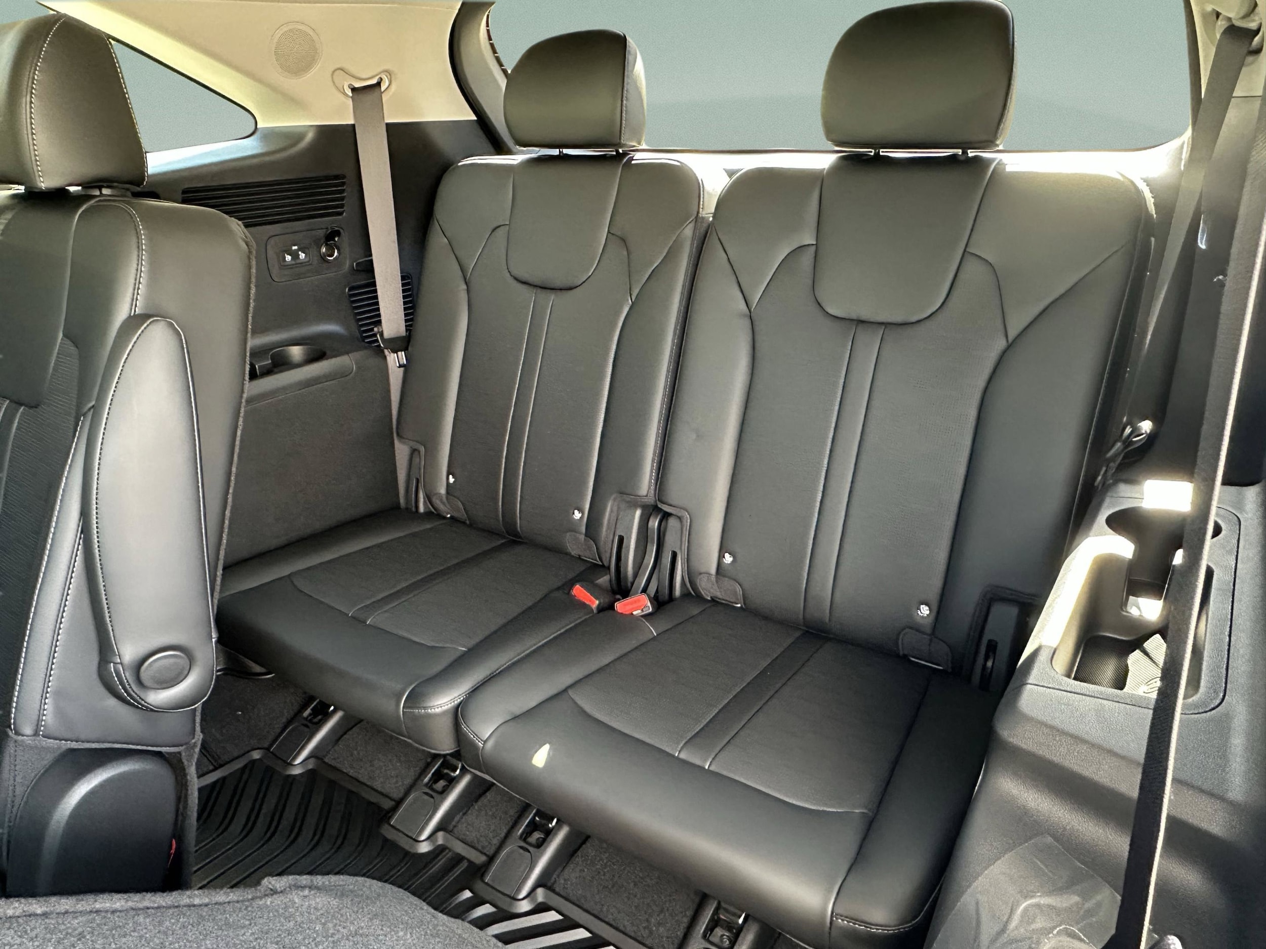 2026 Kia Sorento X-Line SX - Photo 7