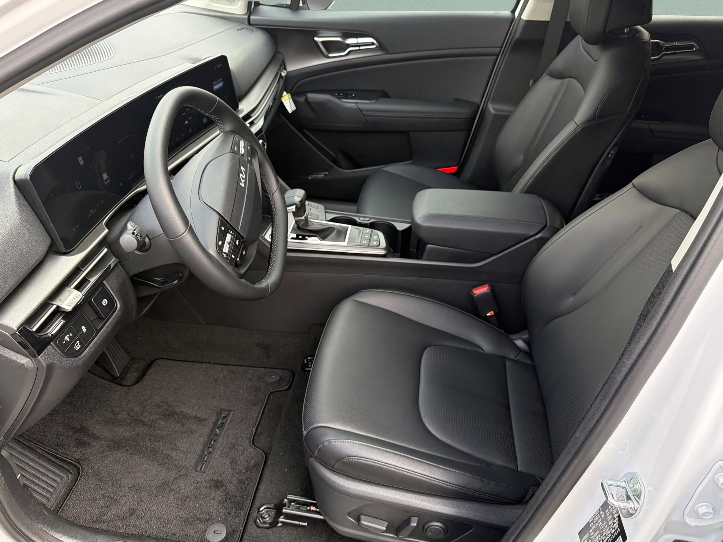 2026 Kia Sportage SX - Photo 14