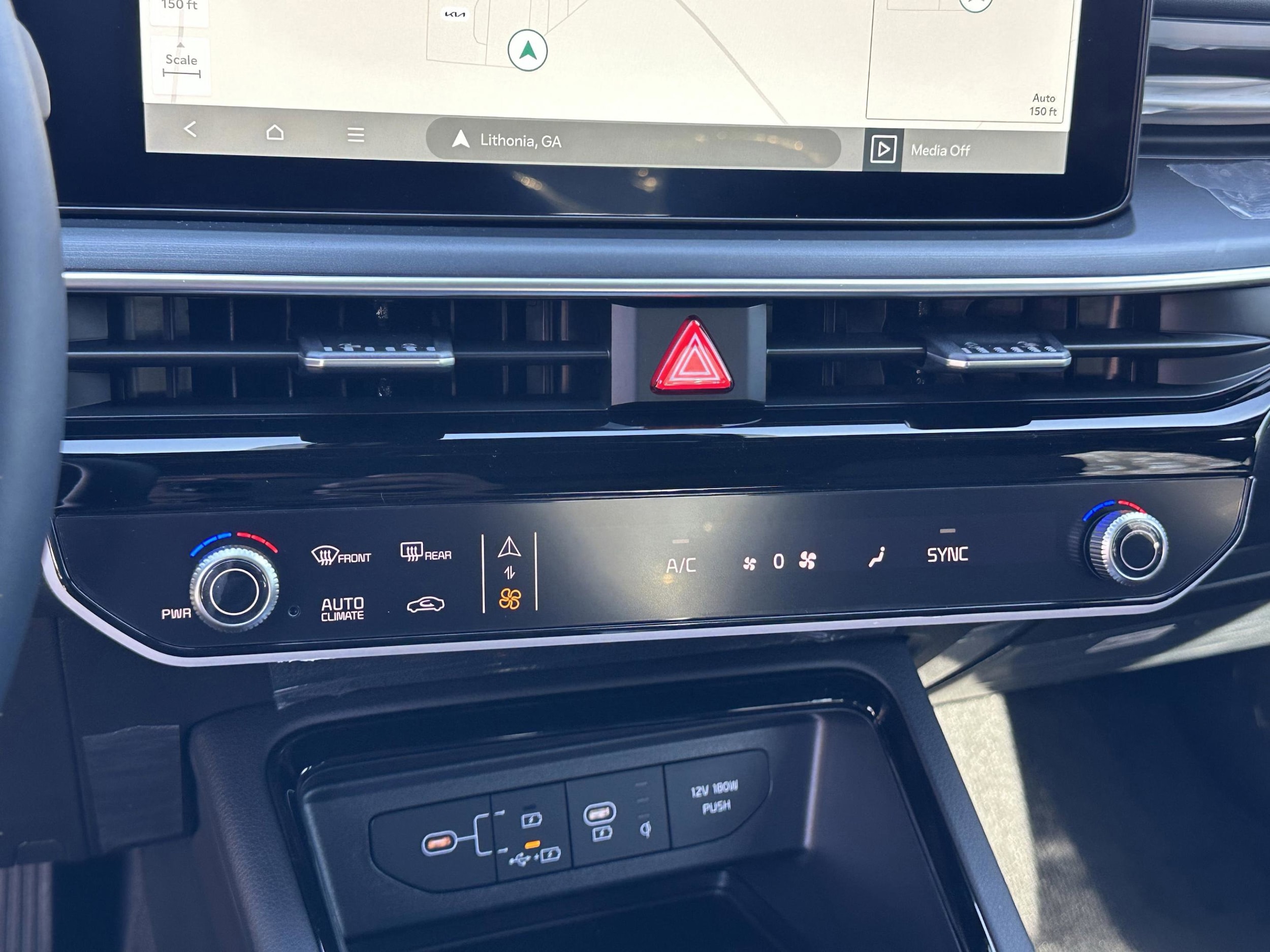 2026 Kia K5 GT - Photo 16