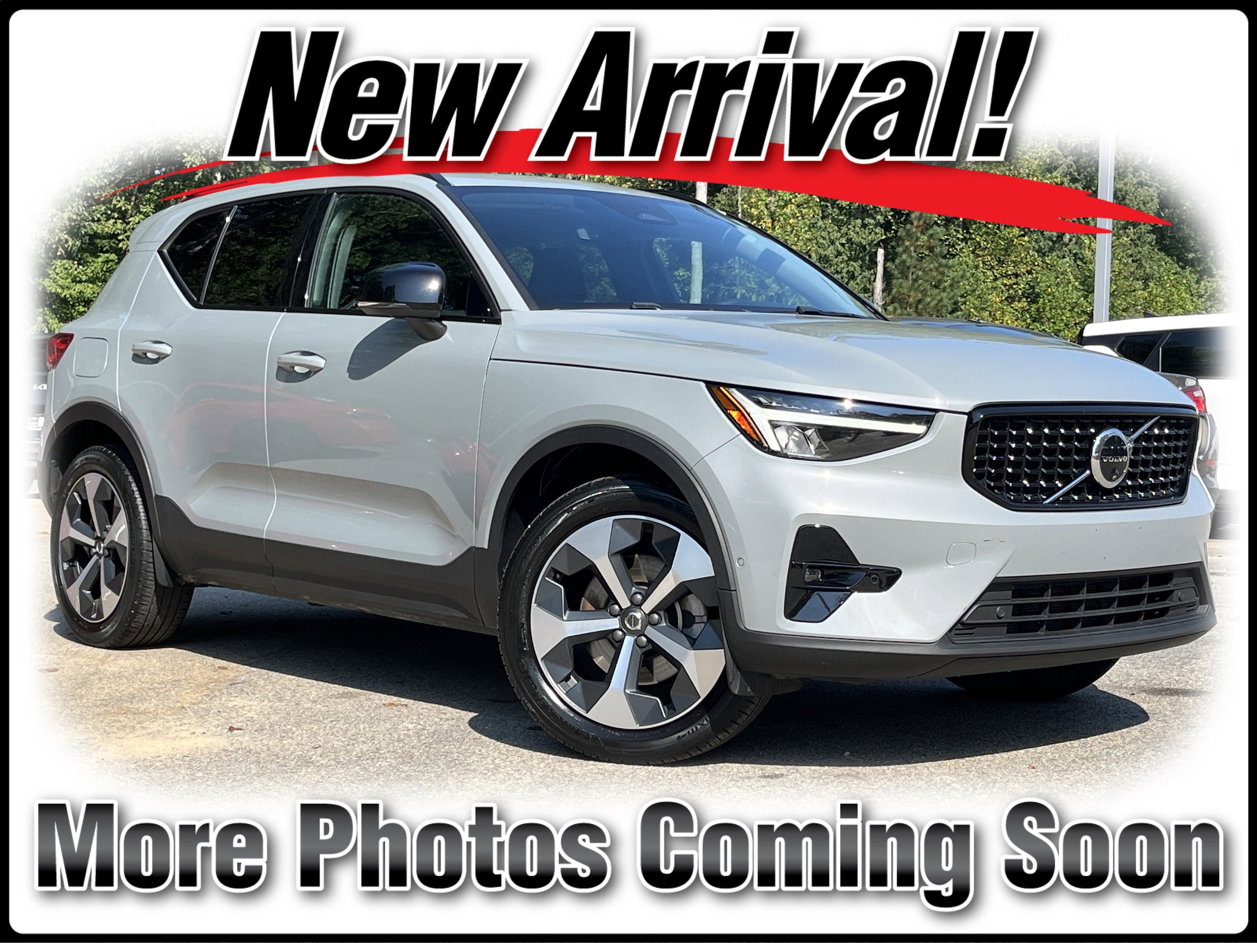 2024 Volvo XC40 Plus's photo