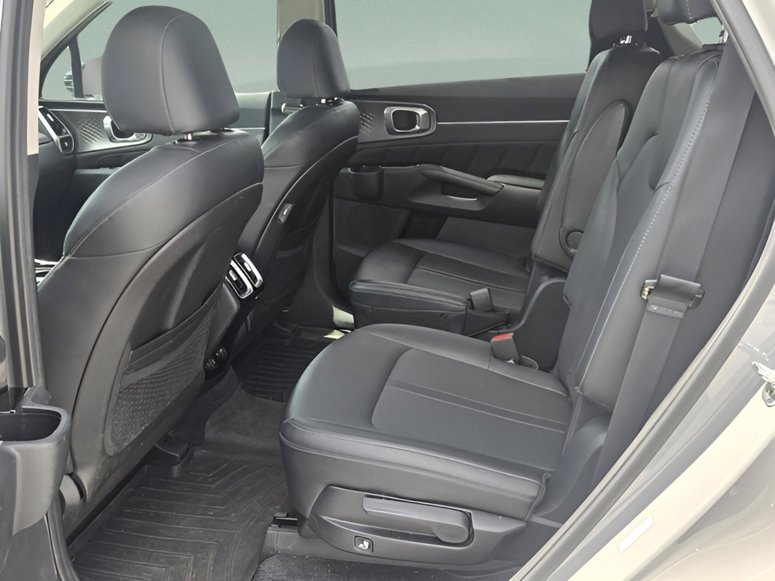 2022 Kia Sorento SX - Photo 11