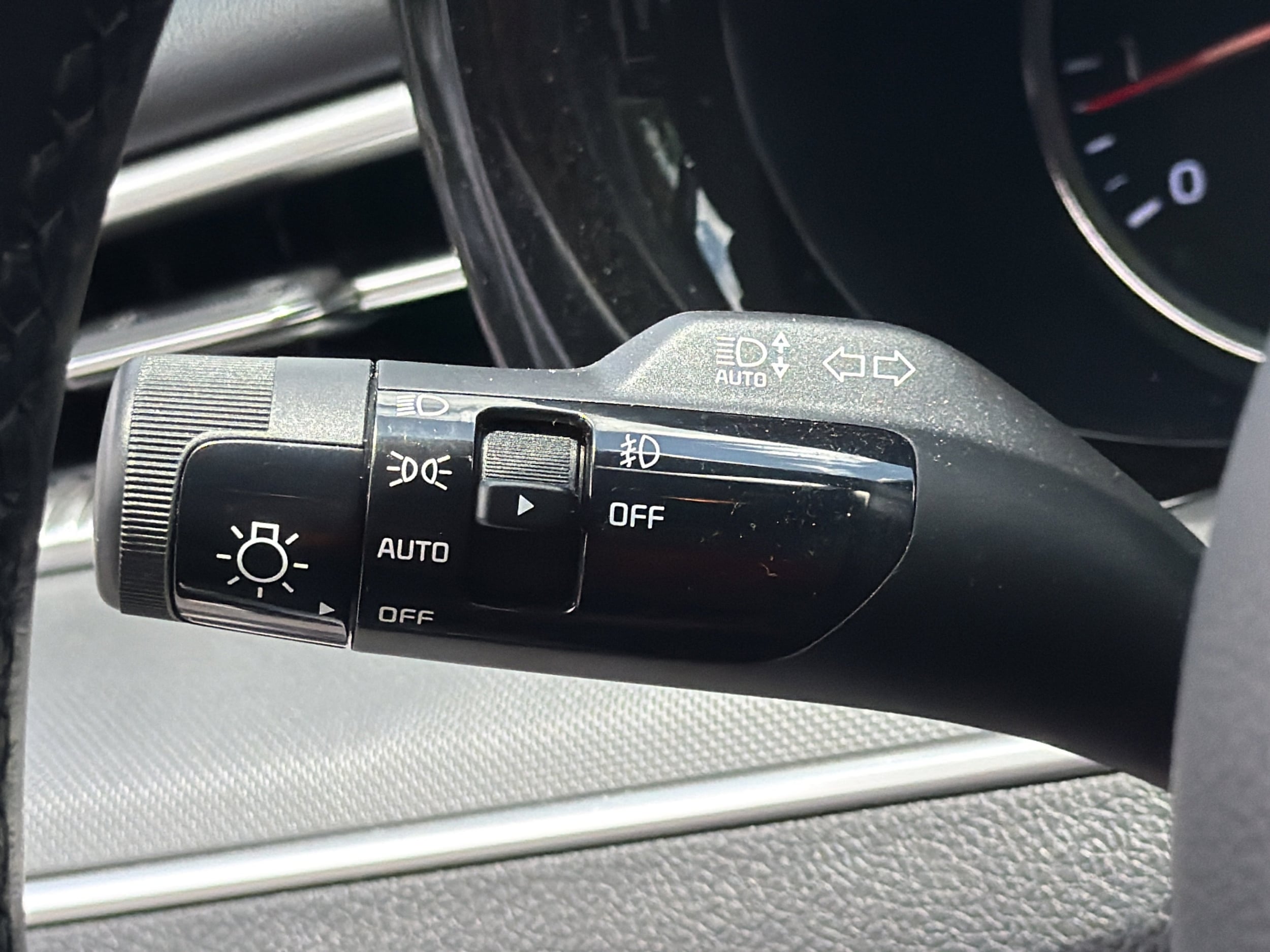 2024 Kia K5 GT-Line - Photo 24