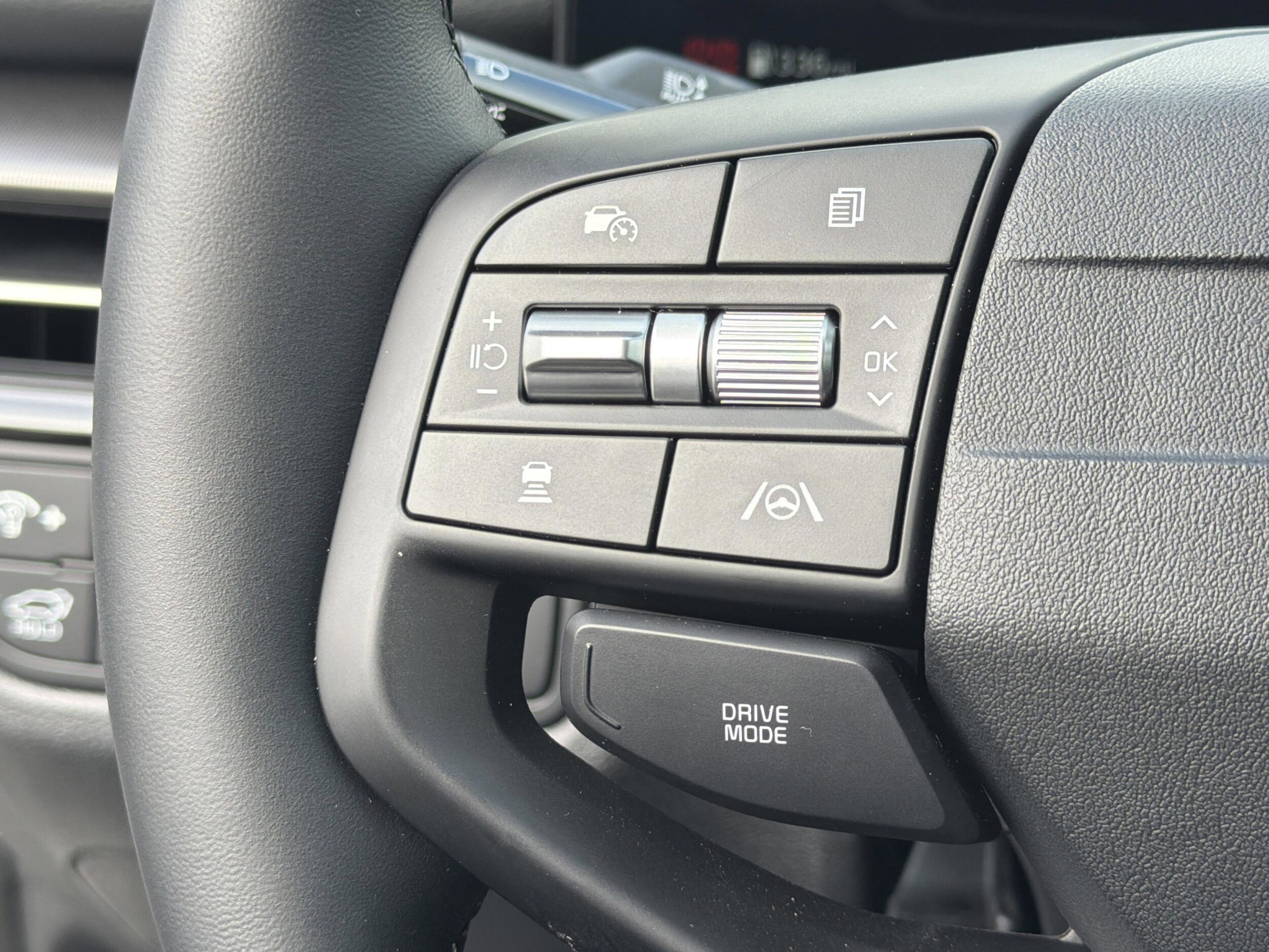 2026 Kia Sportage SX - Photo 20