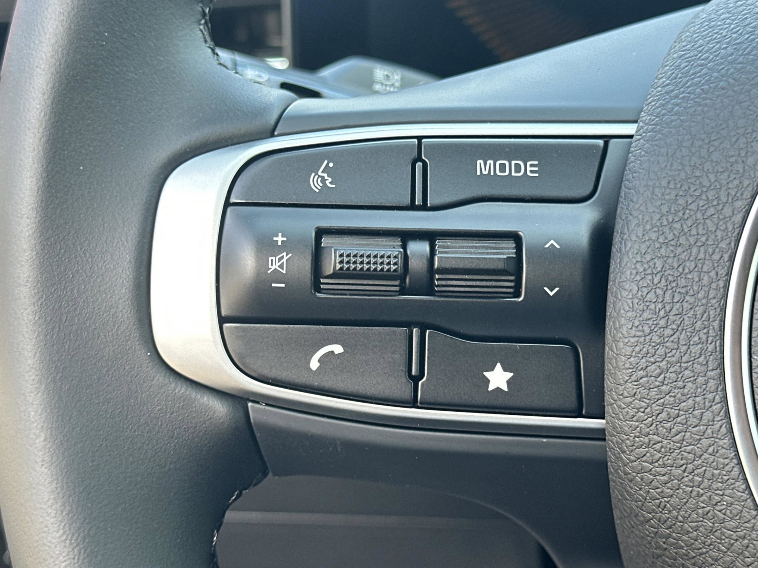 2026 Kia K5 GT-Line - Photo 14