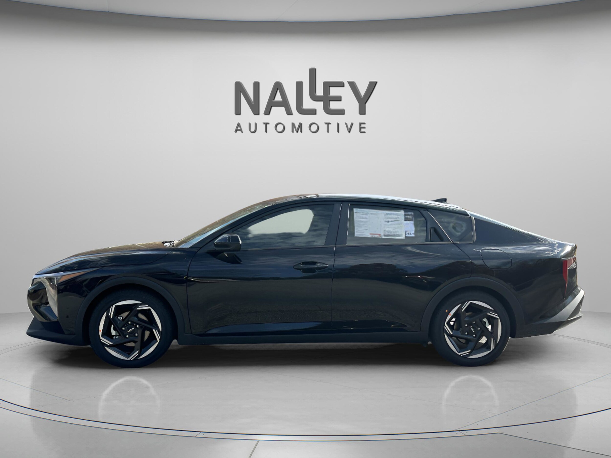 2025 Kia K4 EX photo 2