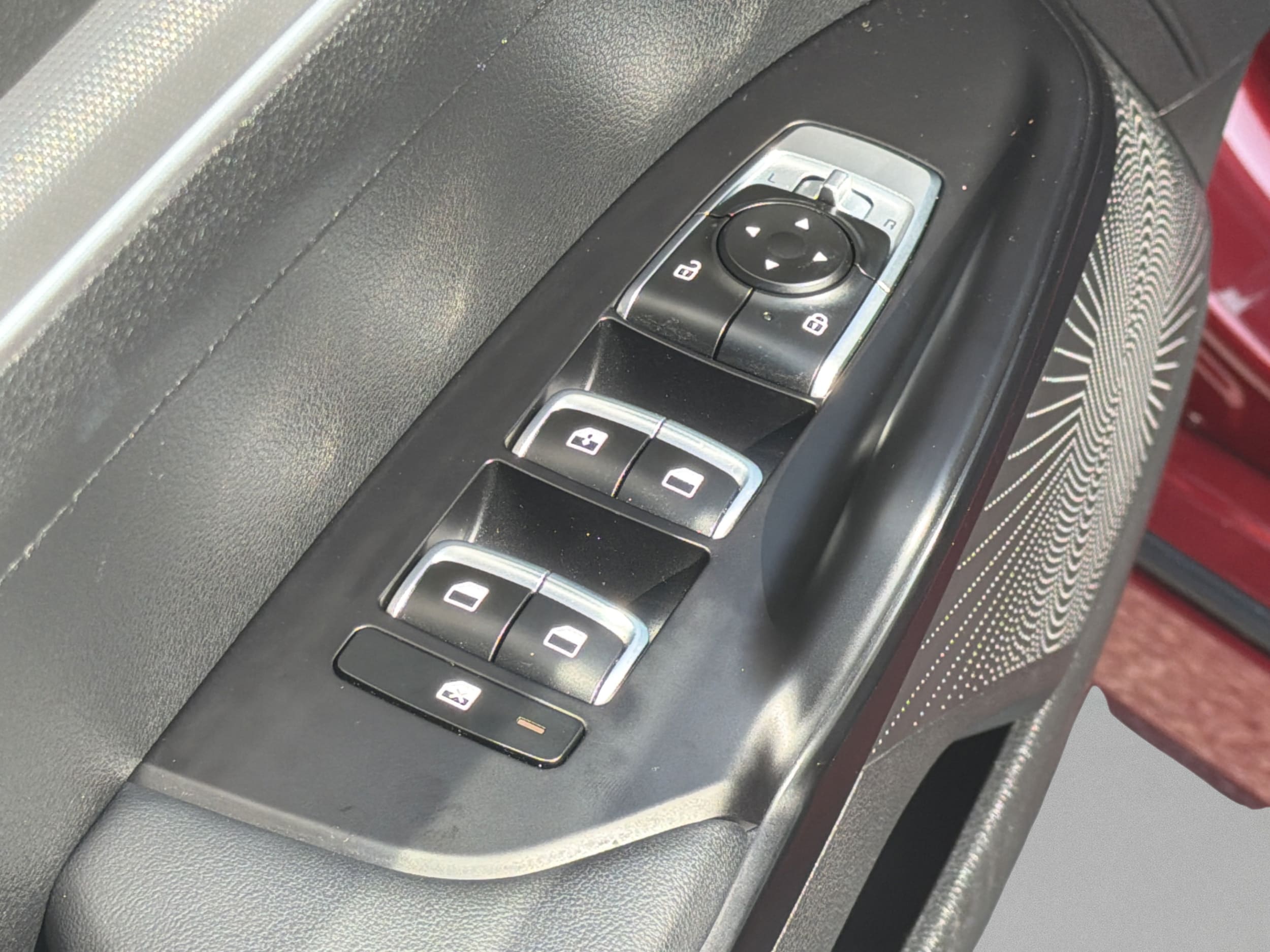 2024 Kia K5 GT-Line - Photo 9
