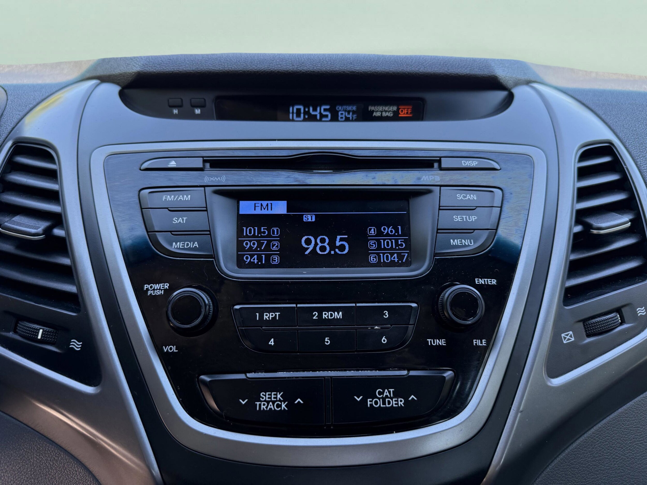 2015 Hyundai Elantra SE photo 3