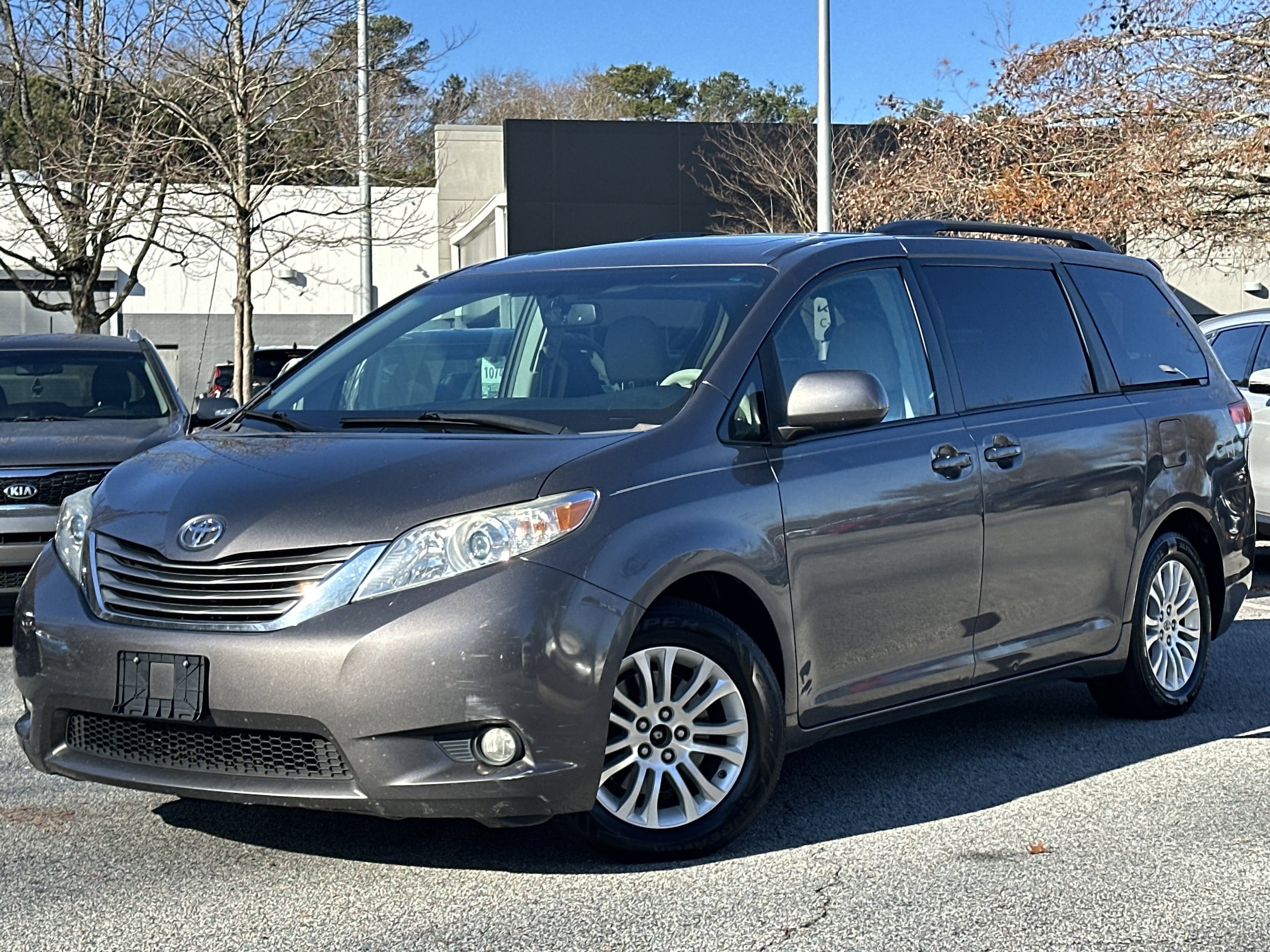 2012 Toyota Sienna XLE