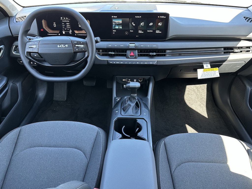 New 2025 Kia K4 LXS Sedan