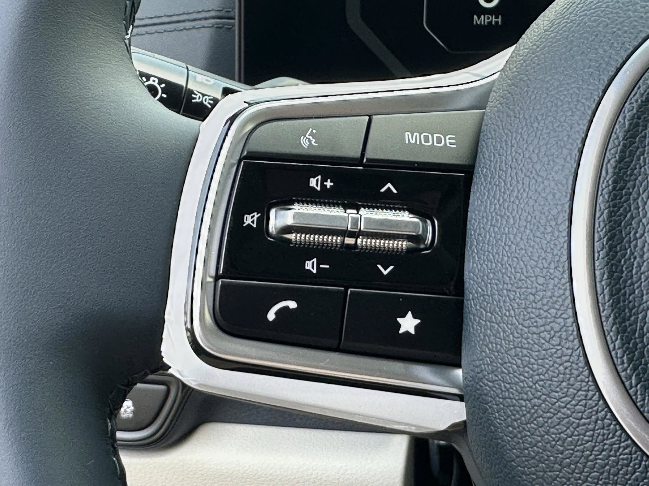 2026 Kia Carnival SX Prestige - Photo 24