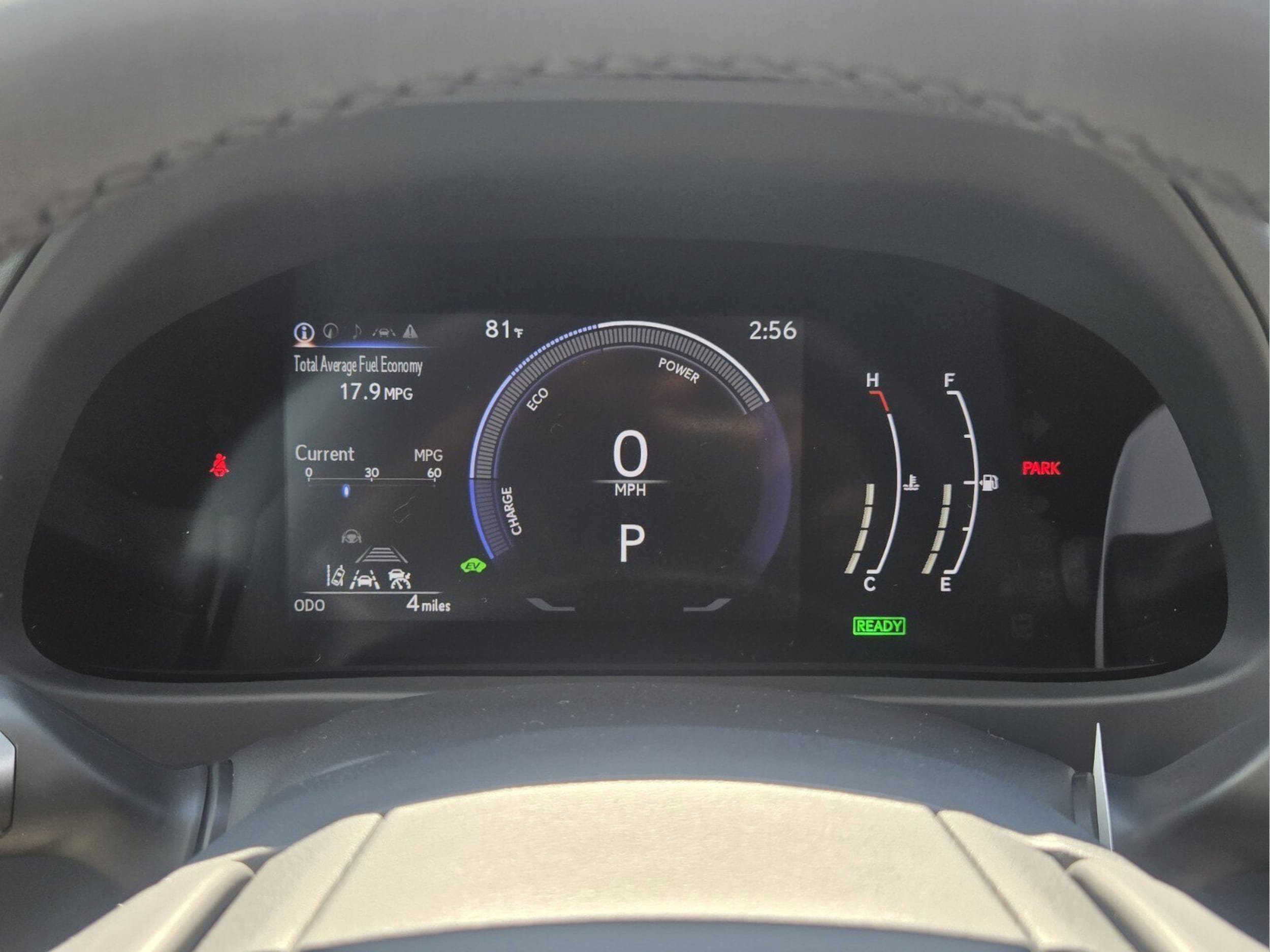 2026 Lexus UX Hybrid 300h - Photo 25