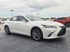 2025 LEXUS ES 300h Luxury SEDAN