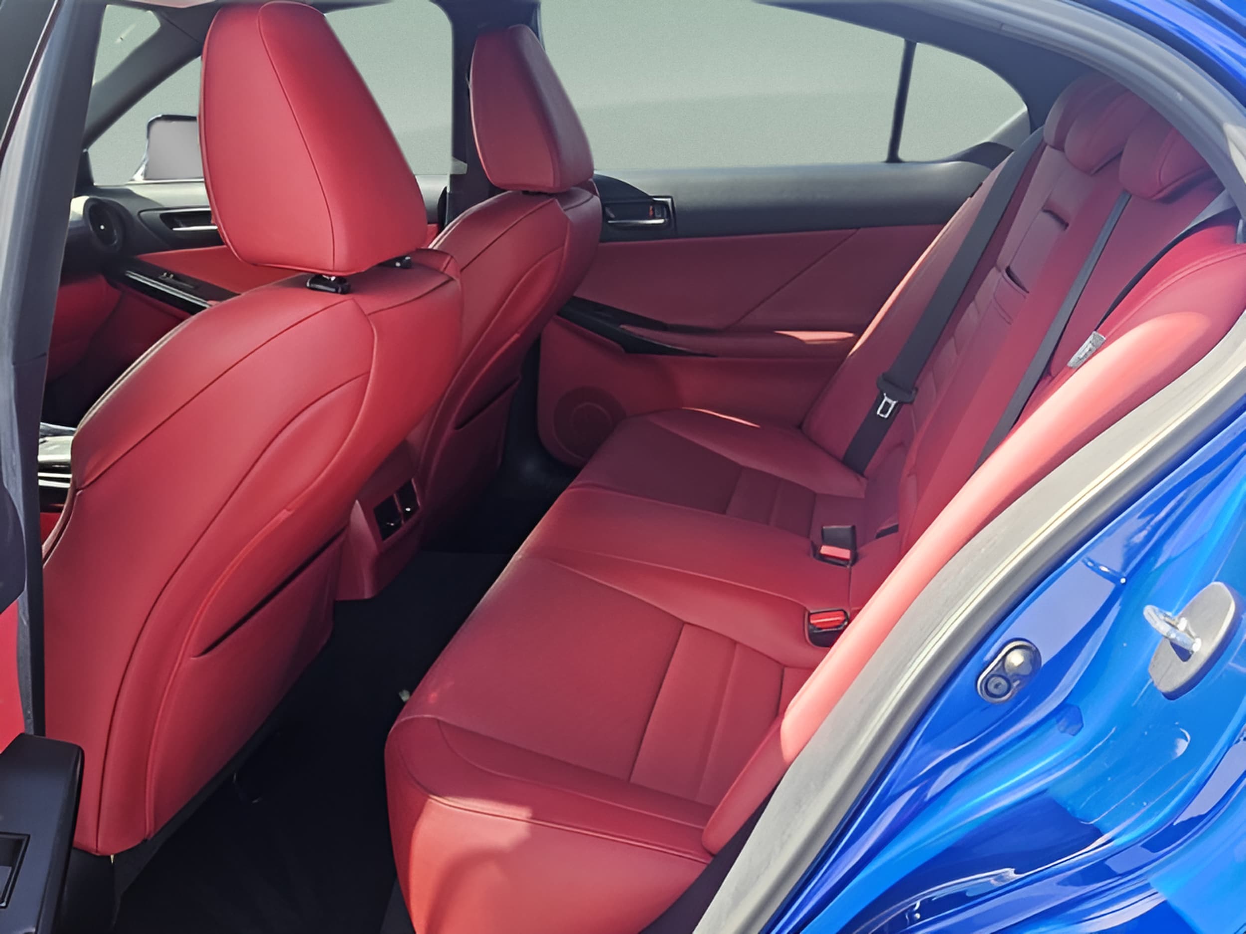 2023 Lexus IS 350 F SPORT - Photo 12