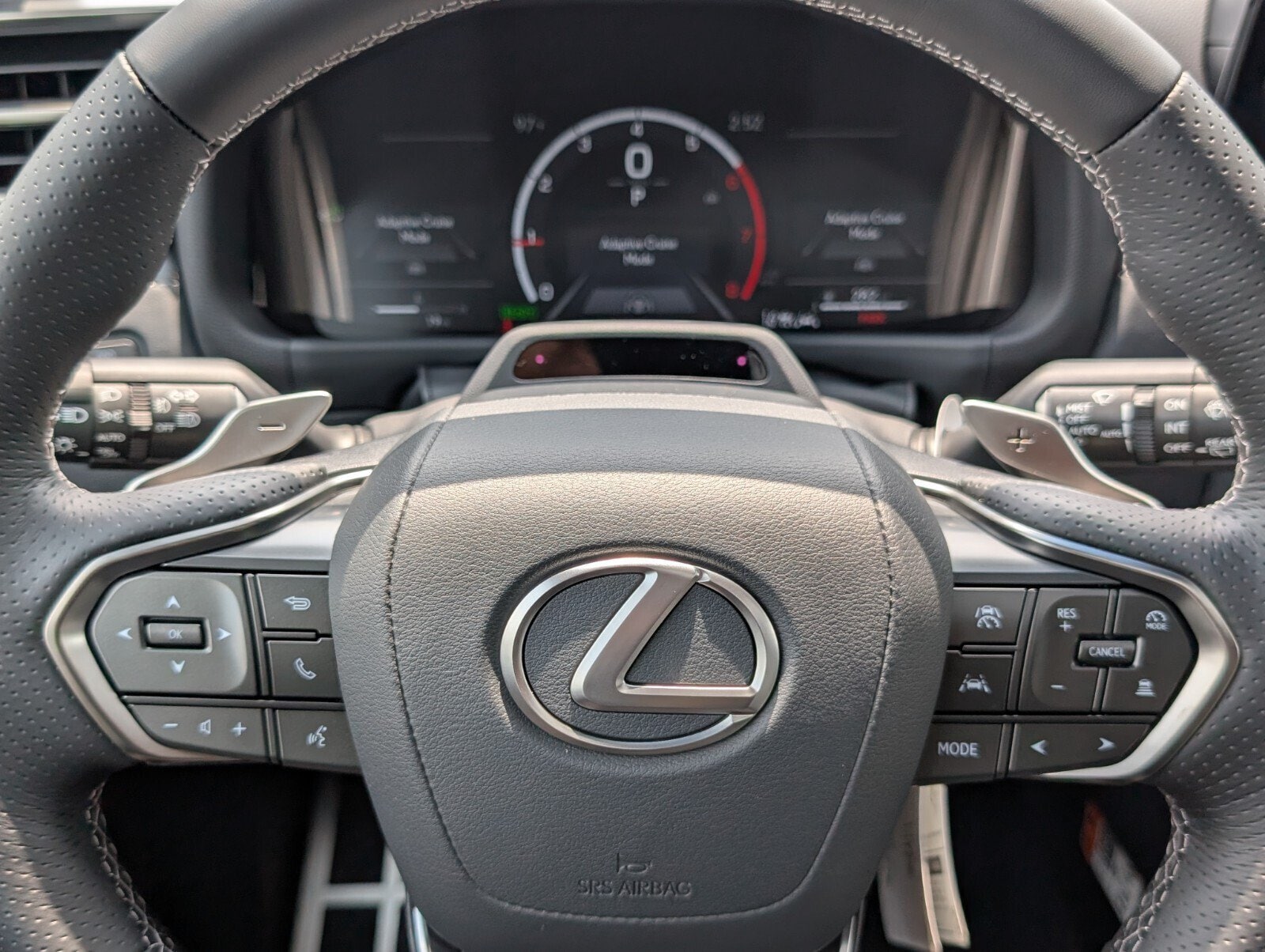2026 Lexus LX 700h F-Sport - Photo 29