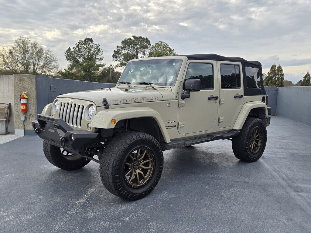 Used 2018 Jeep Wrangler JK Unlimited Unlimited Sahara Sahara 4x4