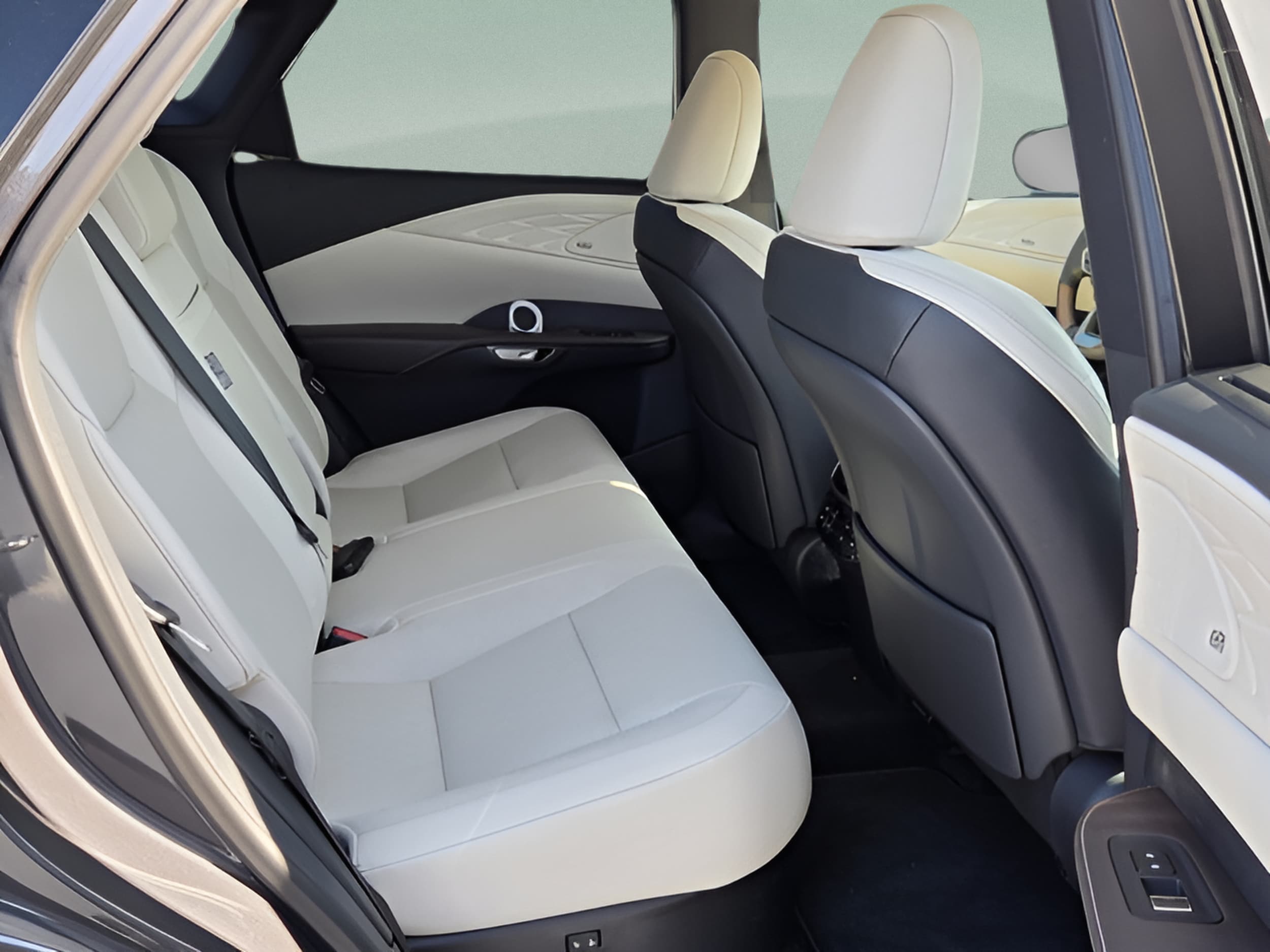 2026 Lexus RX 350 Luxury - Photo 10