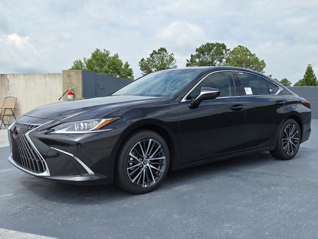 2025 Lexus ES 350's photo