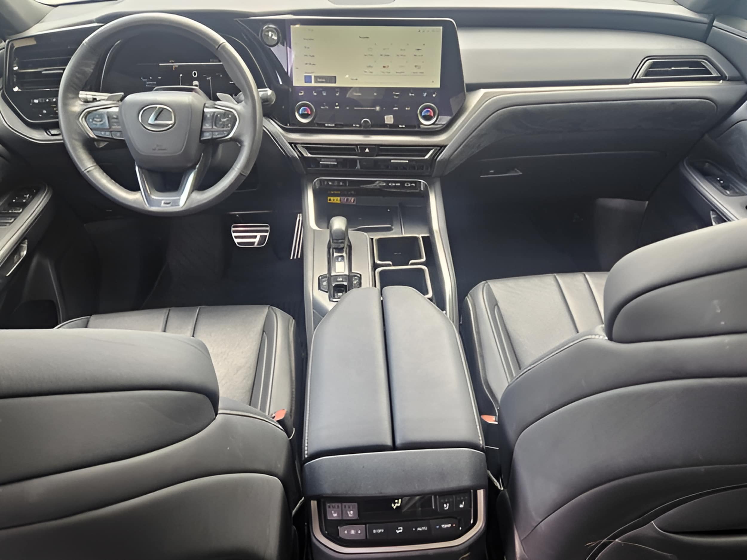 2024 Lexus TX Hybrid 500h - Photo 28
