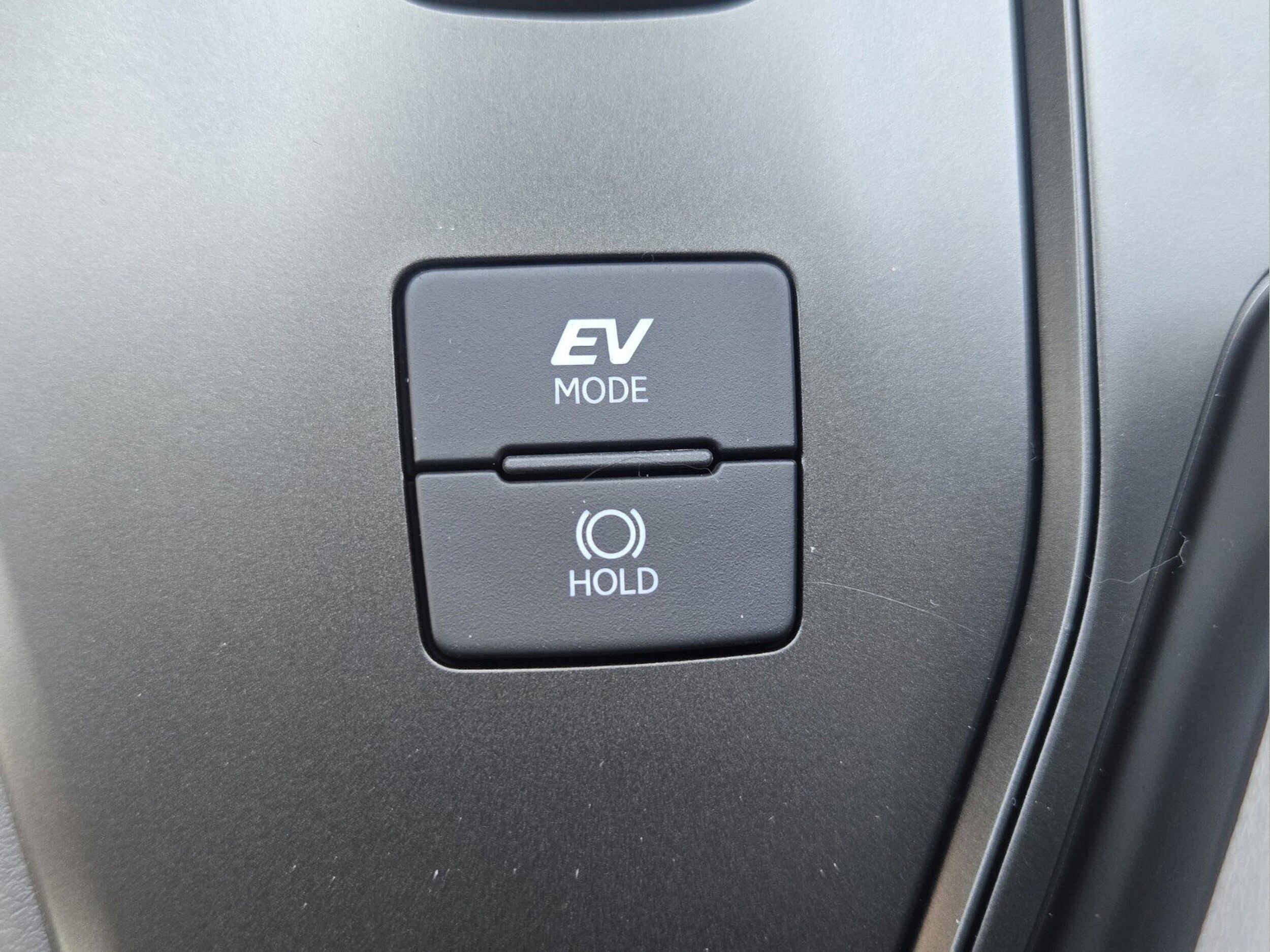 2026 Lexus UX Hybrid 300h - Photo 21