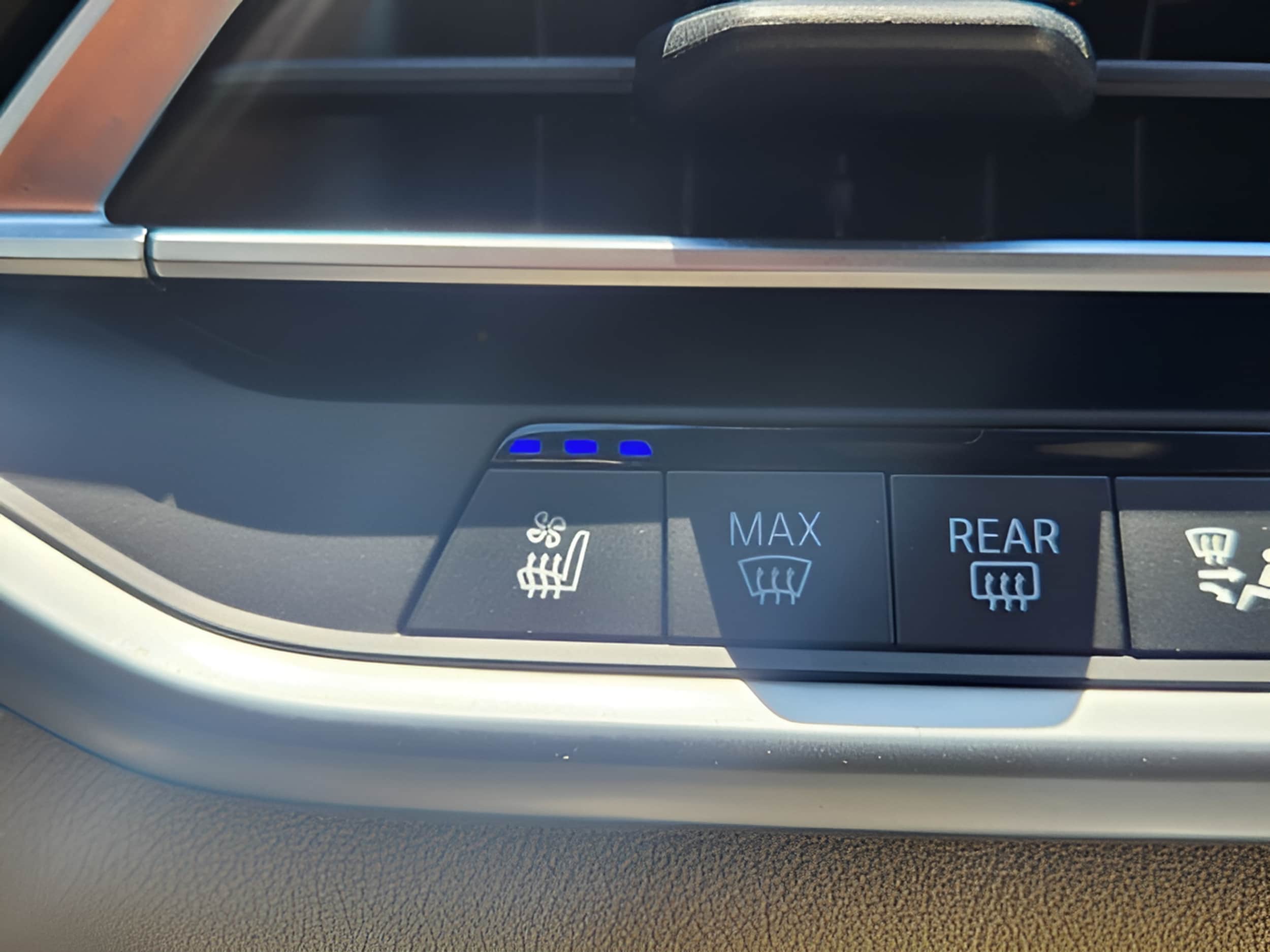 2021 BMW X5 40i - Photo 24