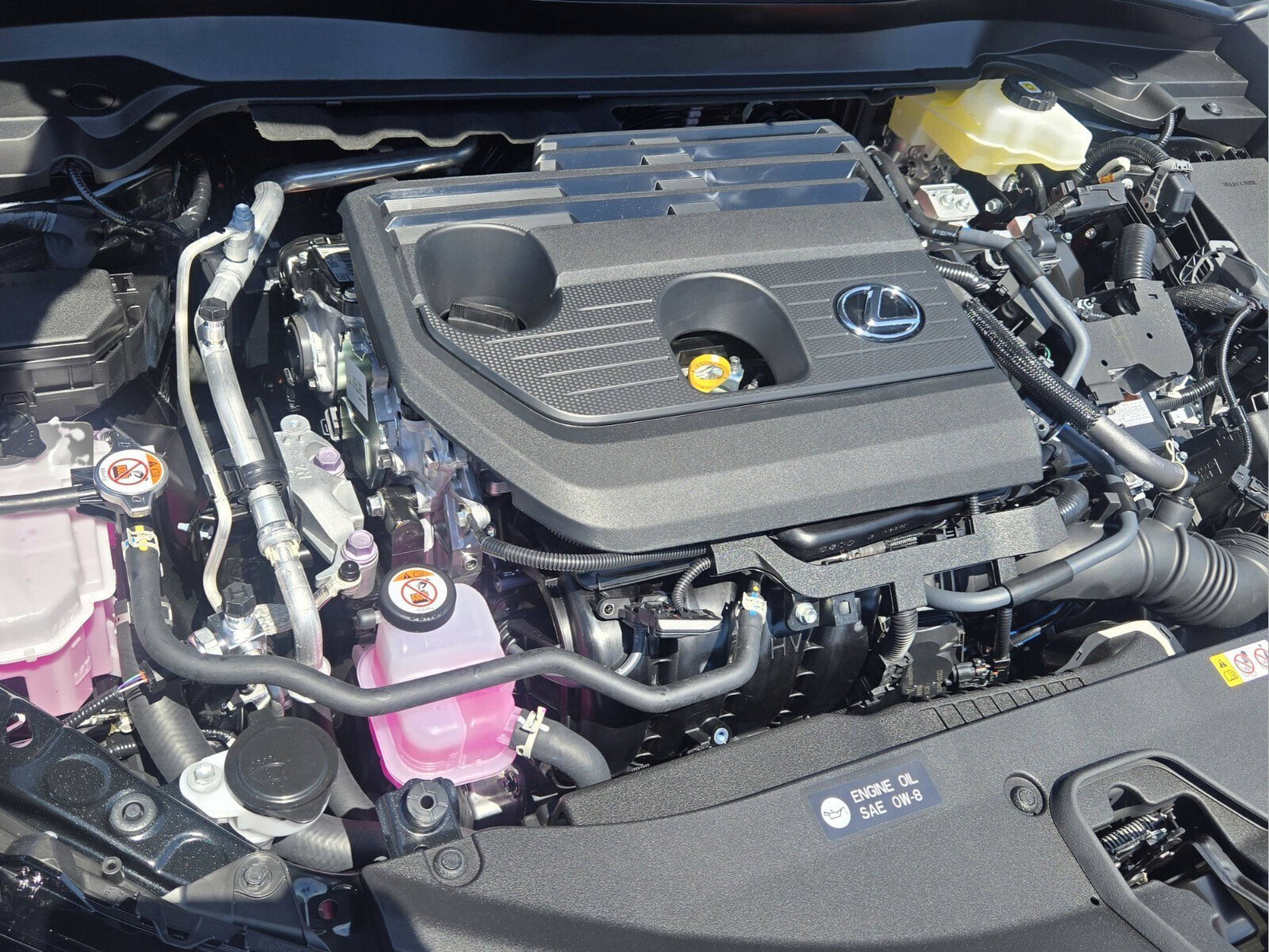 2026 Lexus UX Hybrid 300h - Photo 16