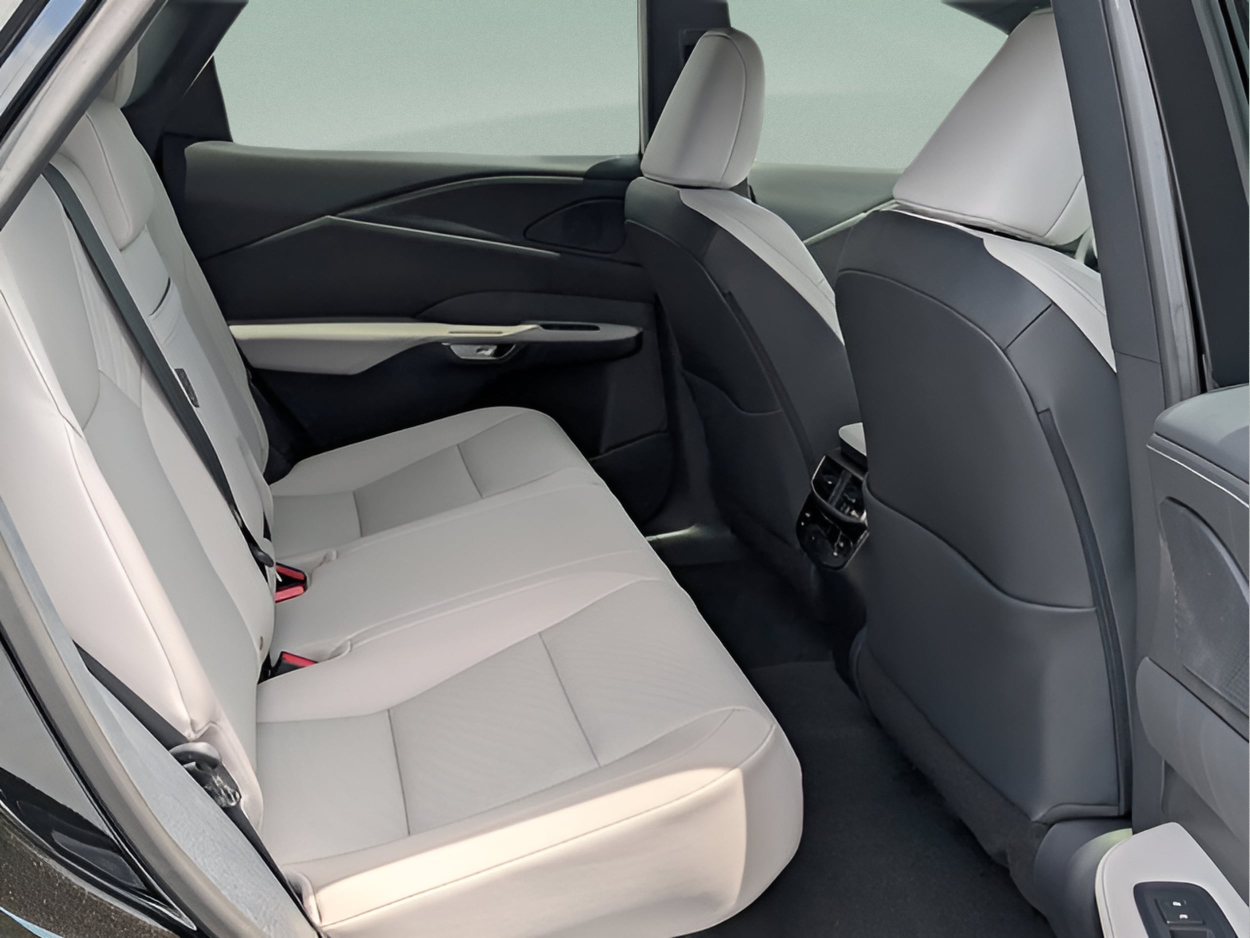 2026 Lexus RX 350 F-Sport - Photo 16