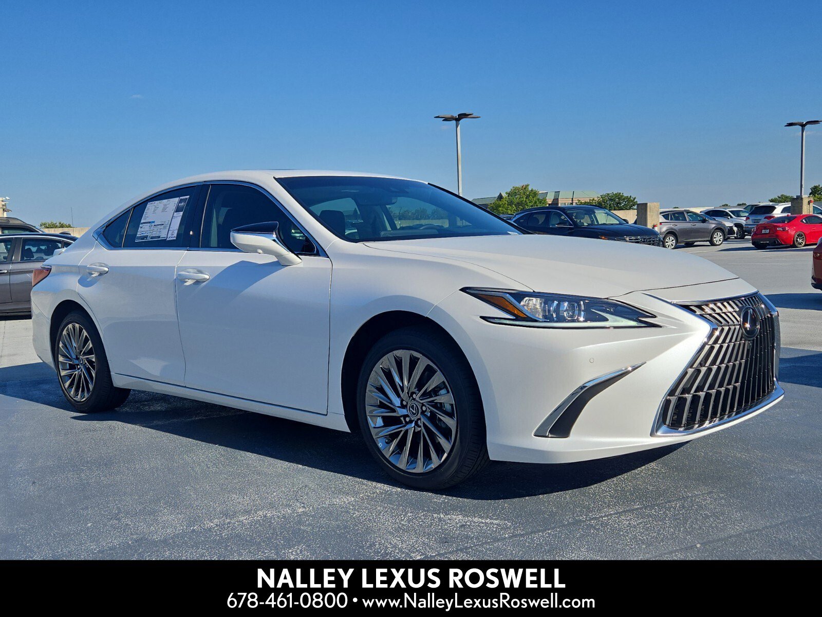 2025 Lexus ES 300h Luxury