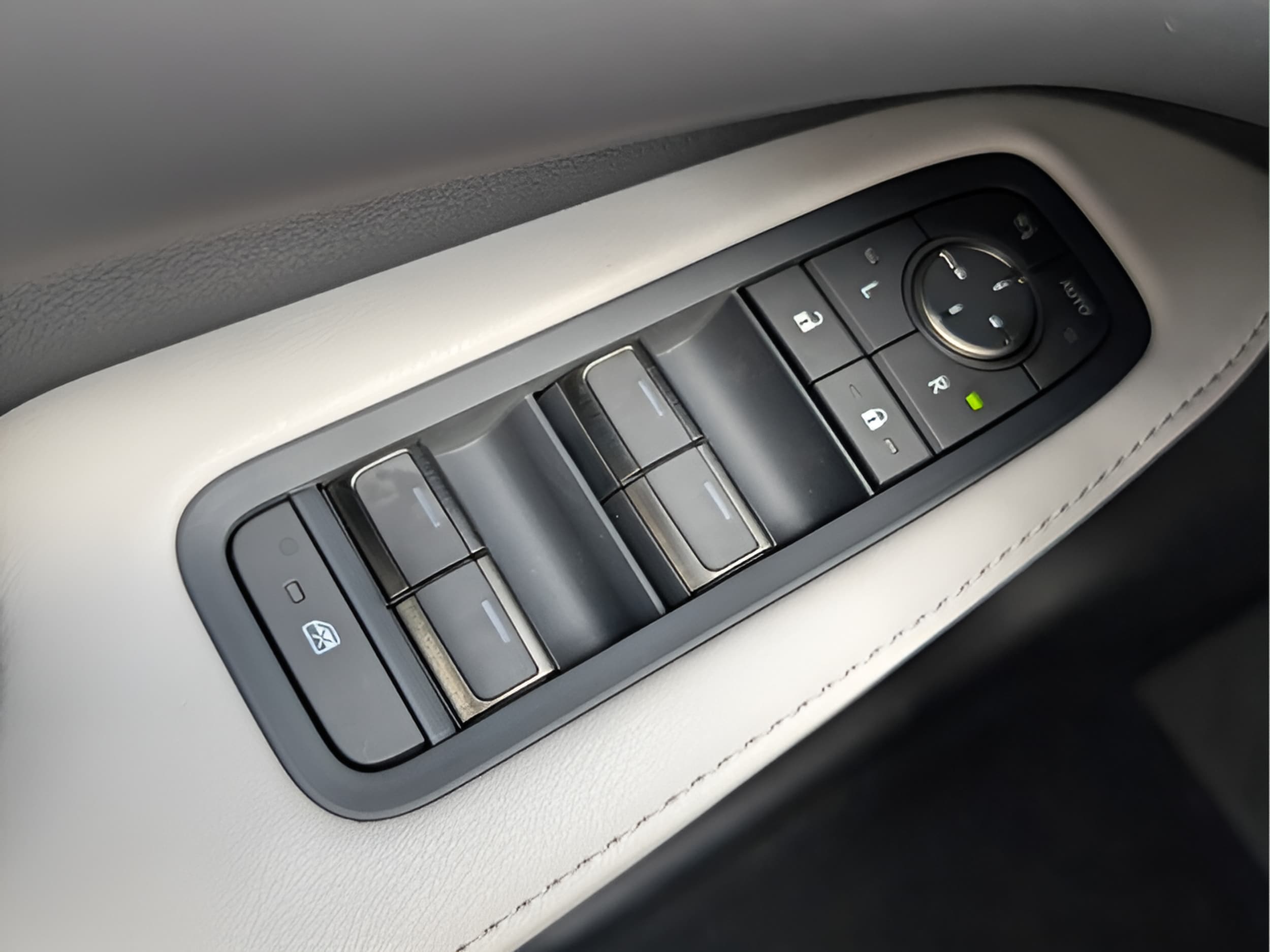 2026 Lexus RX 350 F-Sport - Photo 29