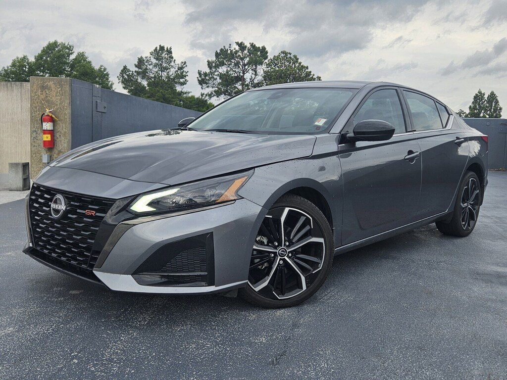 Used 2023 Nissan Altima 2.5 SR Sedan