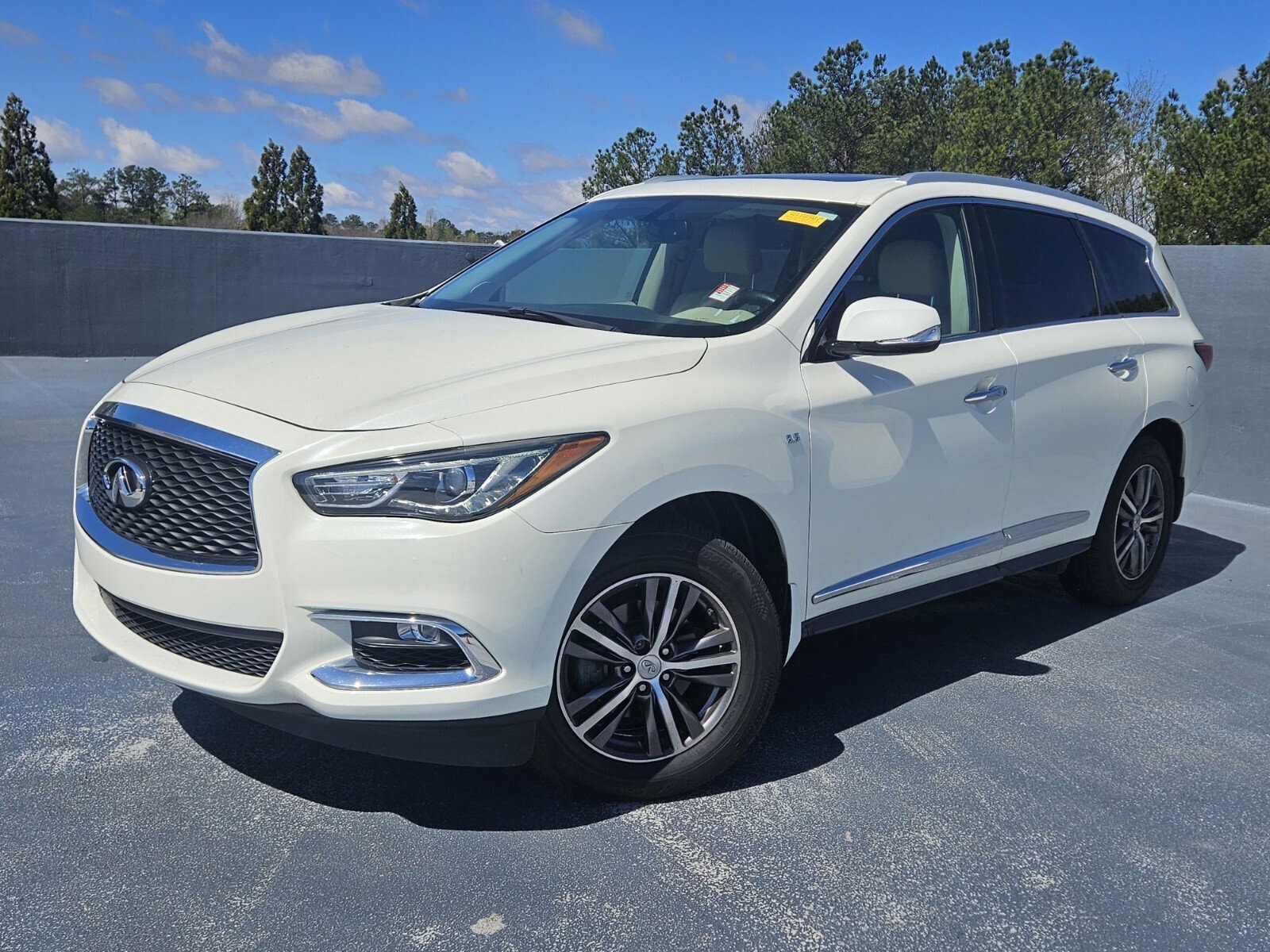 2017 INFINITI QX60 Base