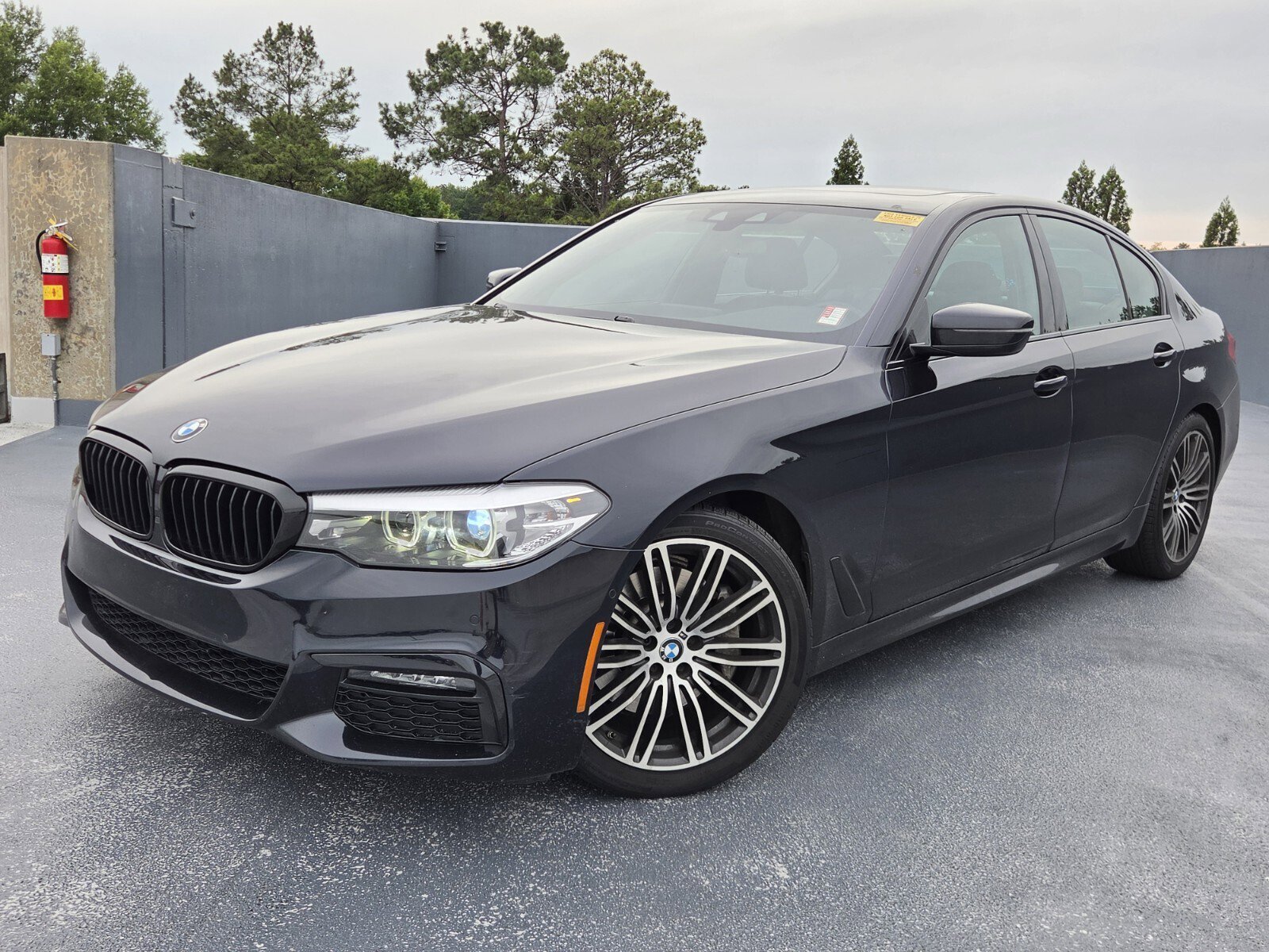 2019 BMW 5 Series 530i Sedan's photo