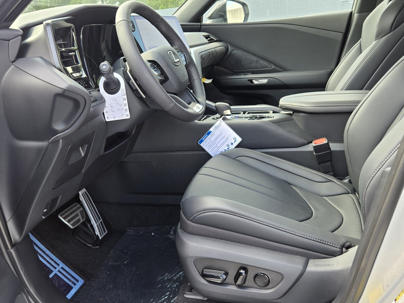 2026 Lexus TX 500h F-Sport Premium - Photo 14