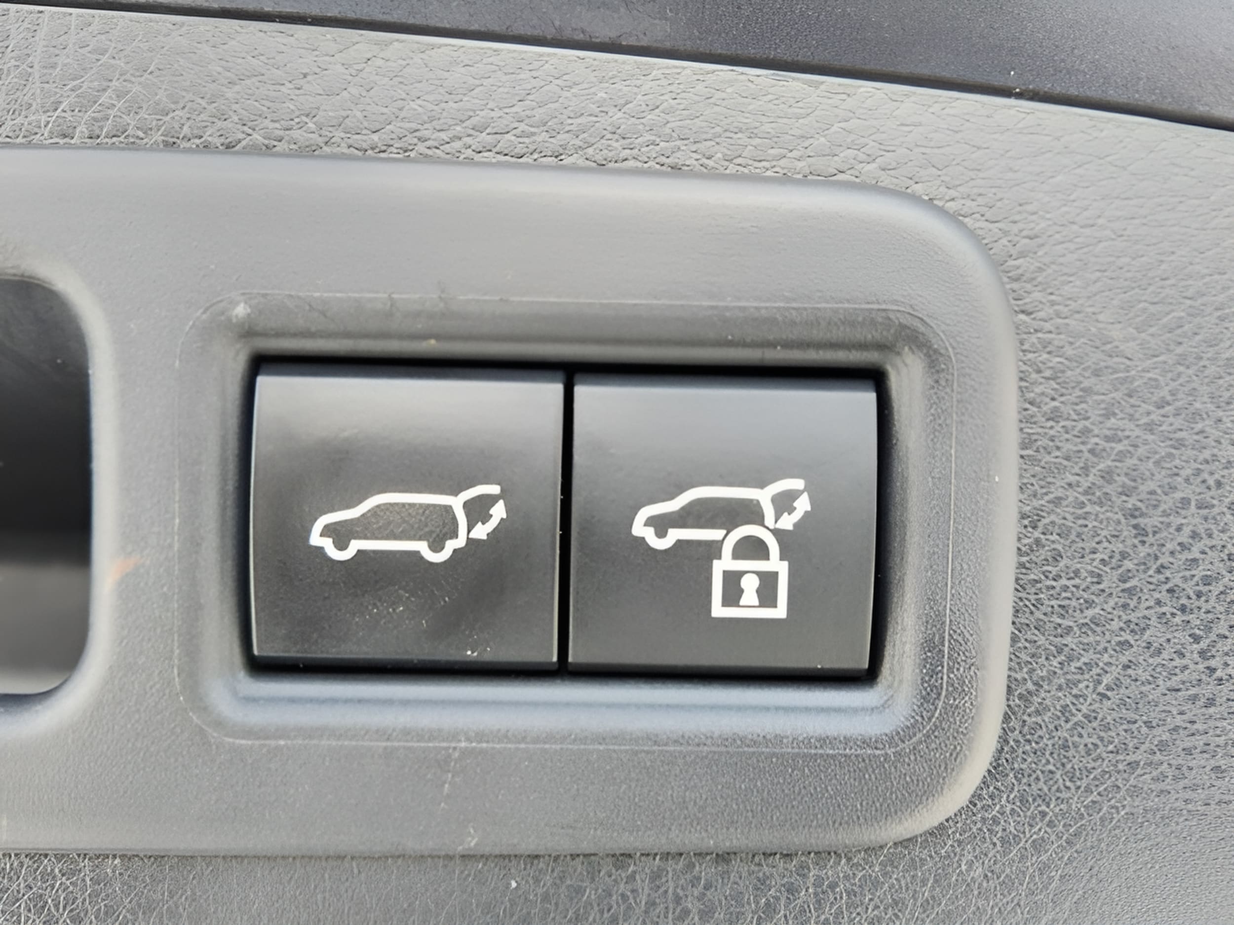 2024 Lexus RX Hybrid 500h - Photo 15