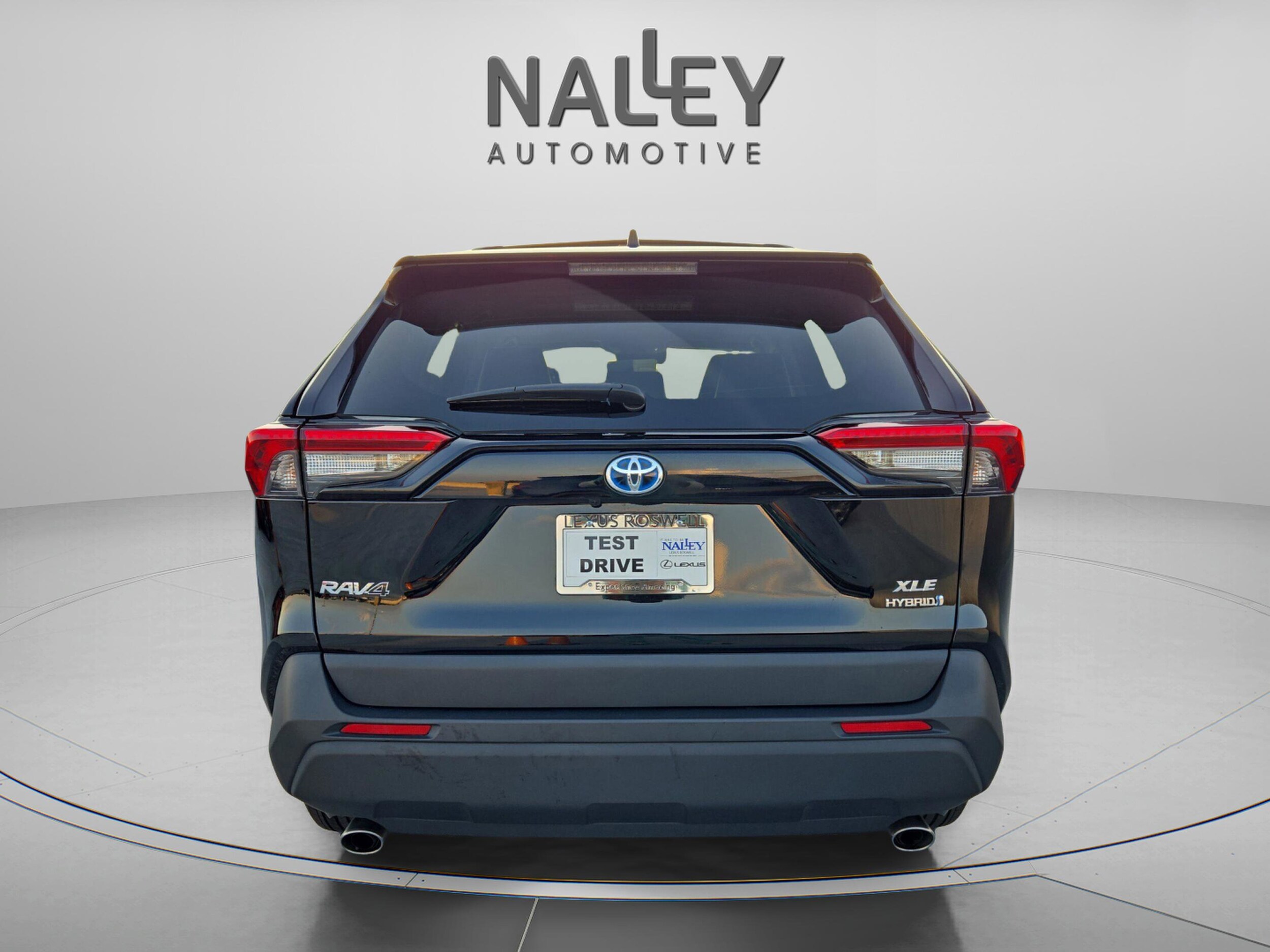 2022 Toyota RAV4 Hybrid XLE Premium photo 2