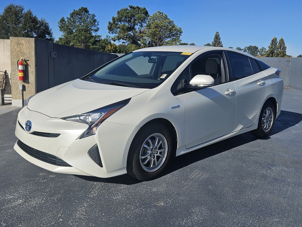 Used 2016 Toyota Prius Four HB Four