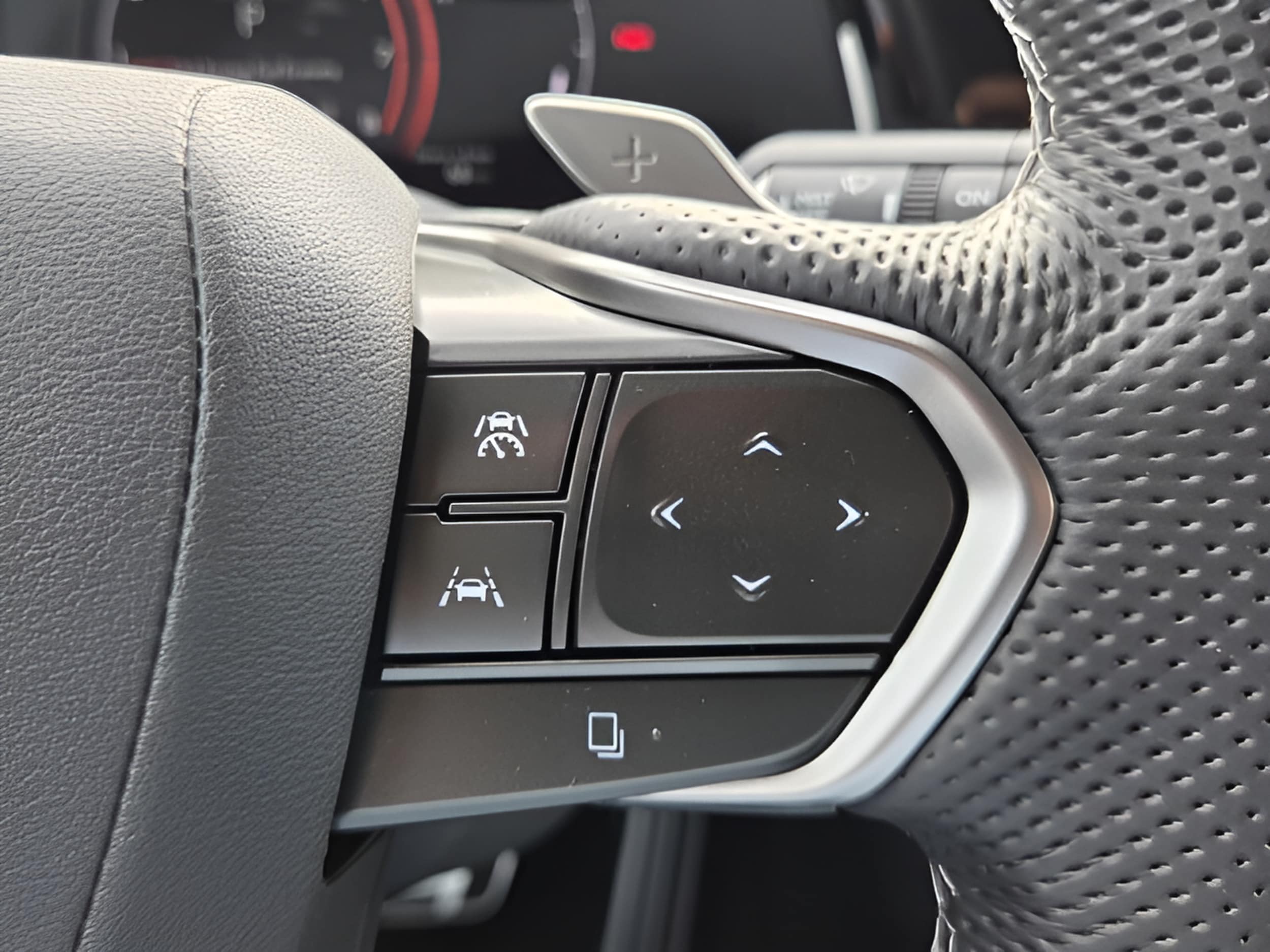 2026 Lexus NX 350 F-Sport - Photo 16