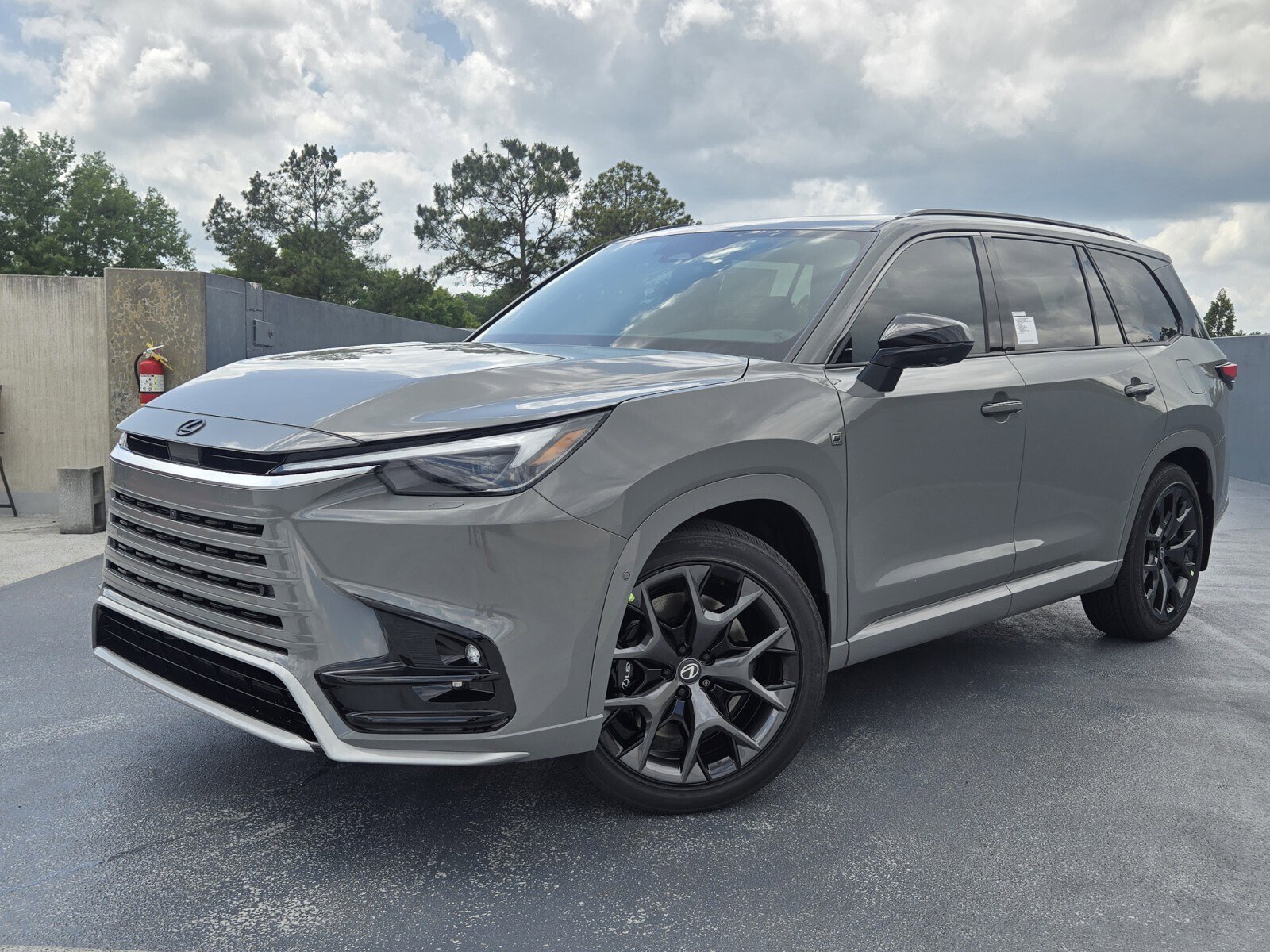2026 Lexus TX 500h 500h F Sport Premium's photo