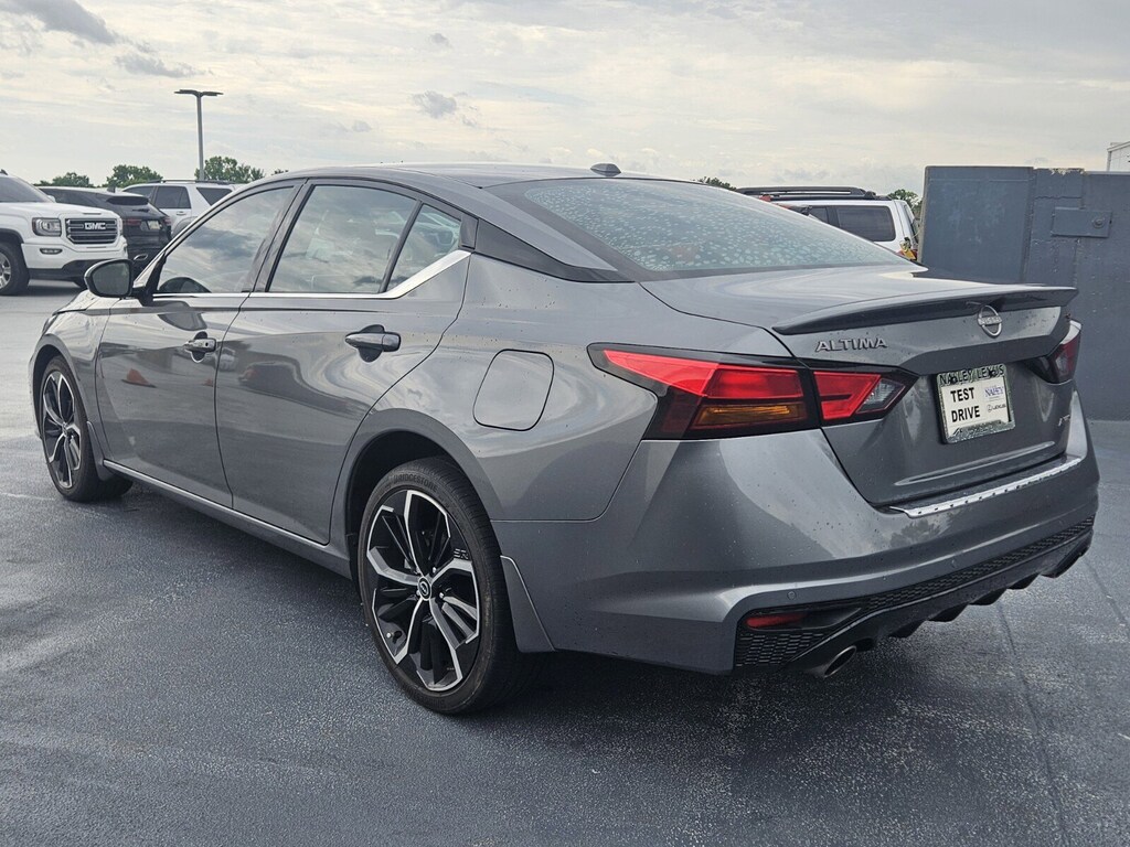Used 2023 Nissan Altima 2.5 SR Sedan