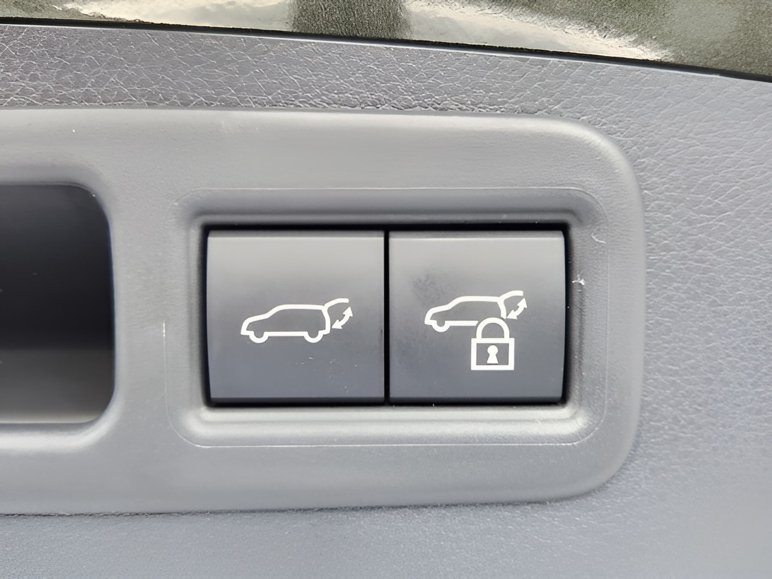 2026 Lexus RX 350h Premium - Photo 15