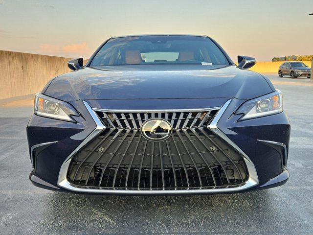 2025 Lexus ES 350 Base photo 2