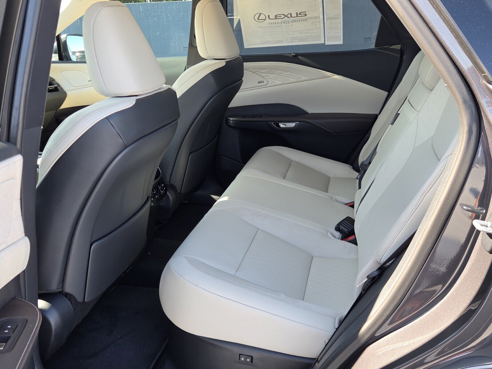 2026 Lexus RX 350 Luxury - Photo 14