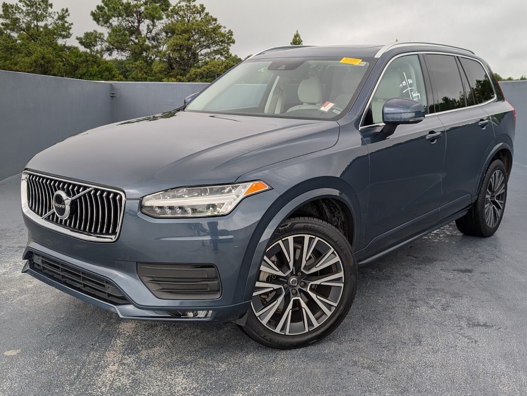 Used 2020 Volvo XC90 Momentum