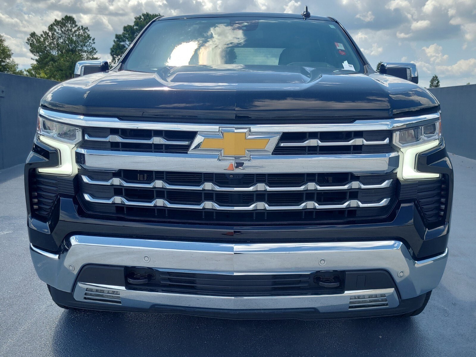 Used 2023 Chevrolet Silverado 1500 LTZ with VIN 2GCUDGED7P1109130 for sale in Roswell, GA