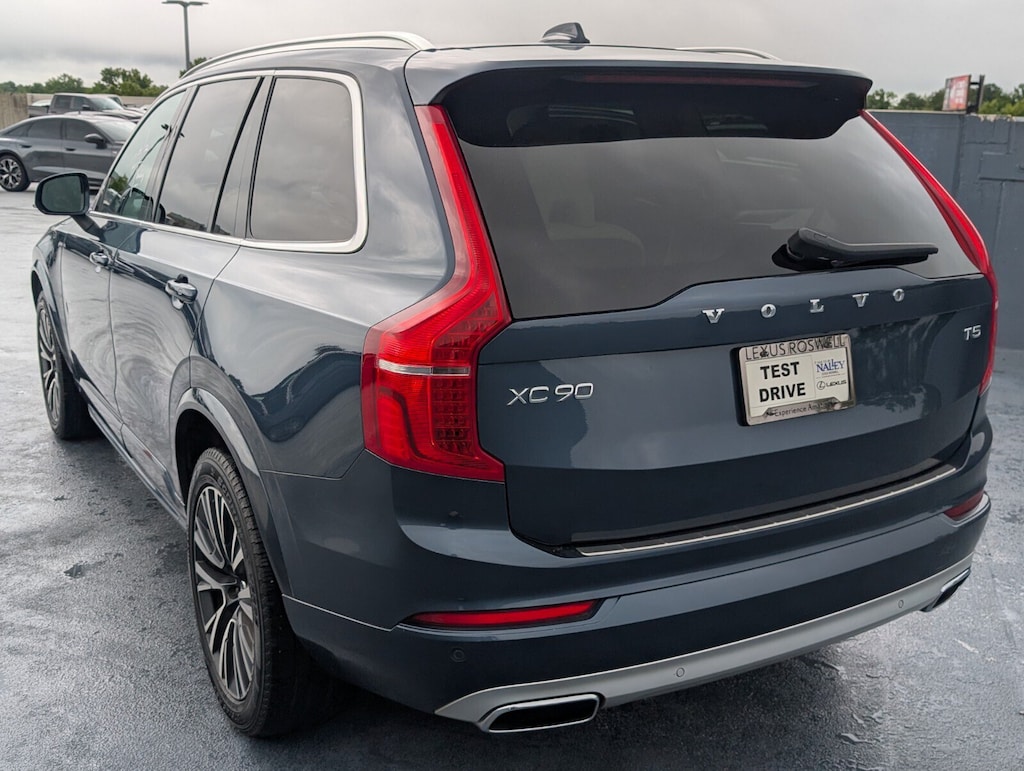 Used 2020 Volvo XC90 Momentum